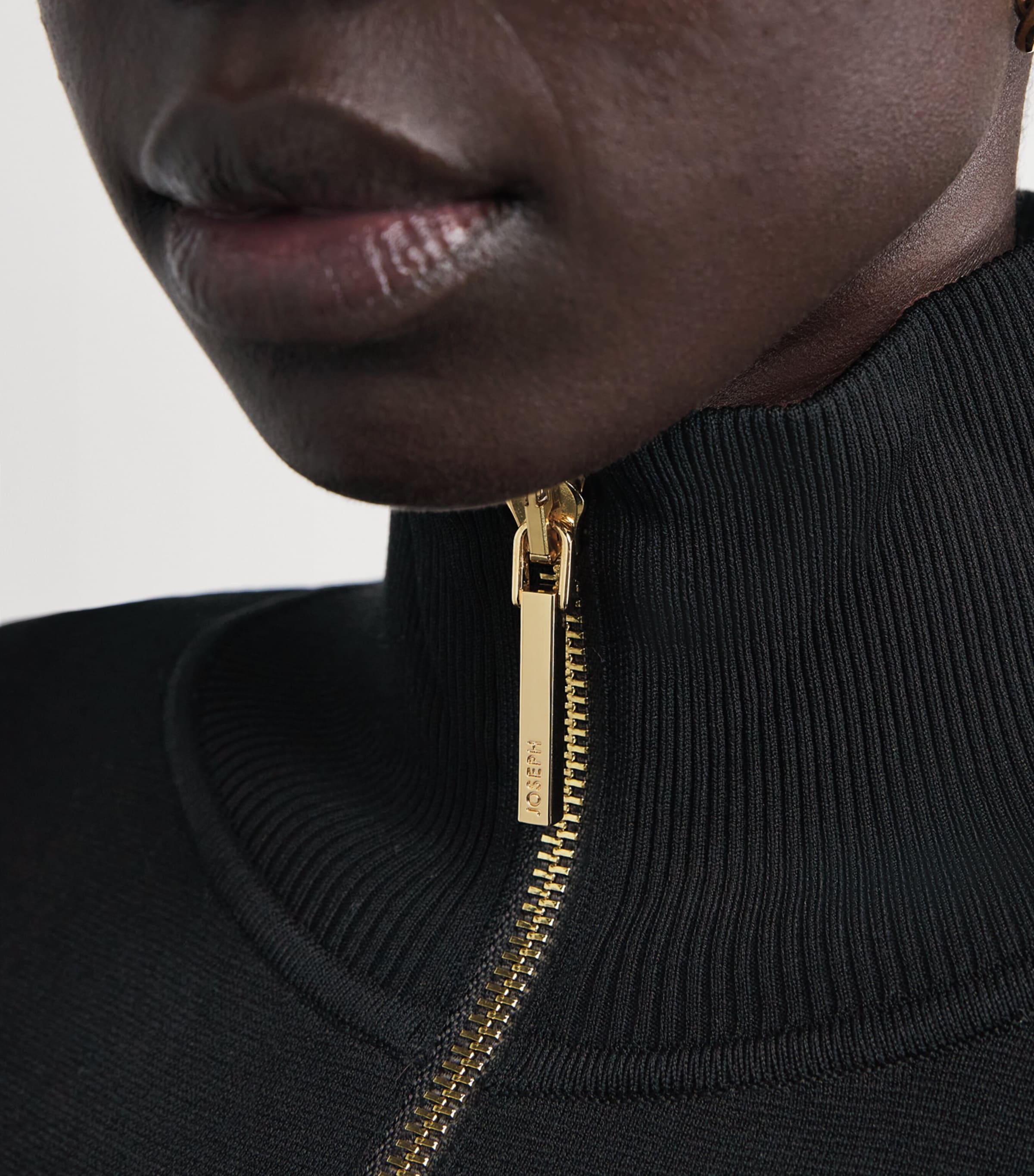 Milano-Knit Sable Bomber Jacket BLACK Image 6