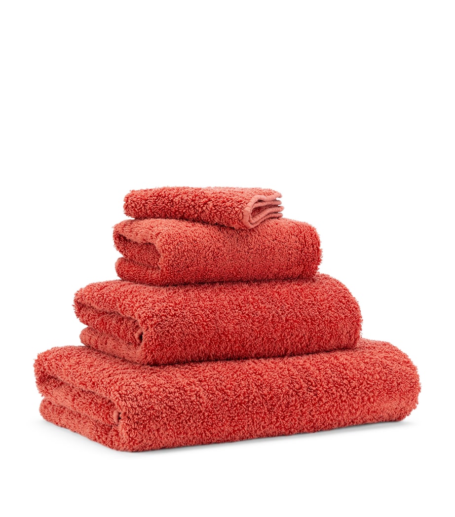 Abyss & Habidecor Egyptian Cotton SuperPile Bath Towel (70cm x 140cm) Chili Image 2