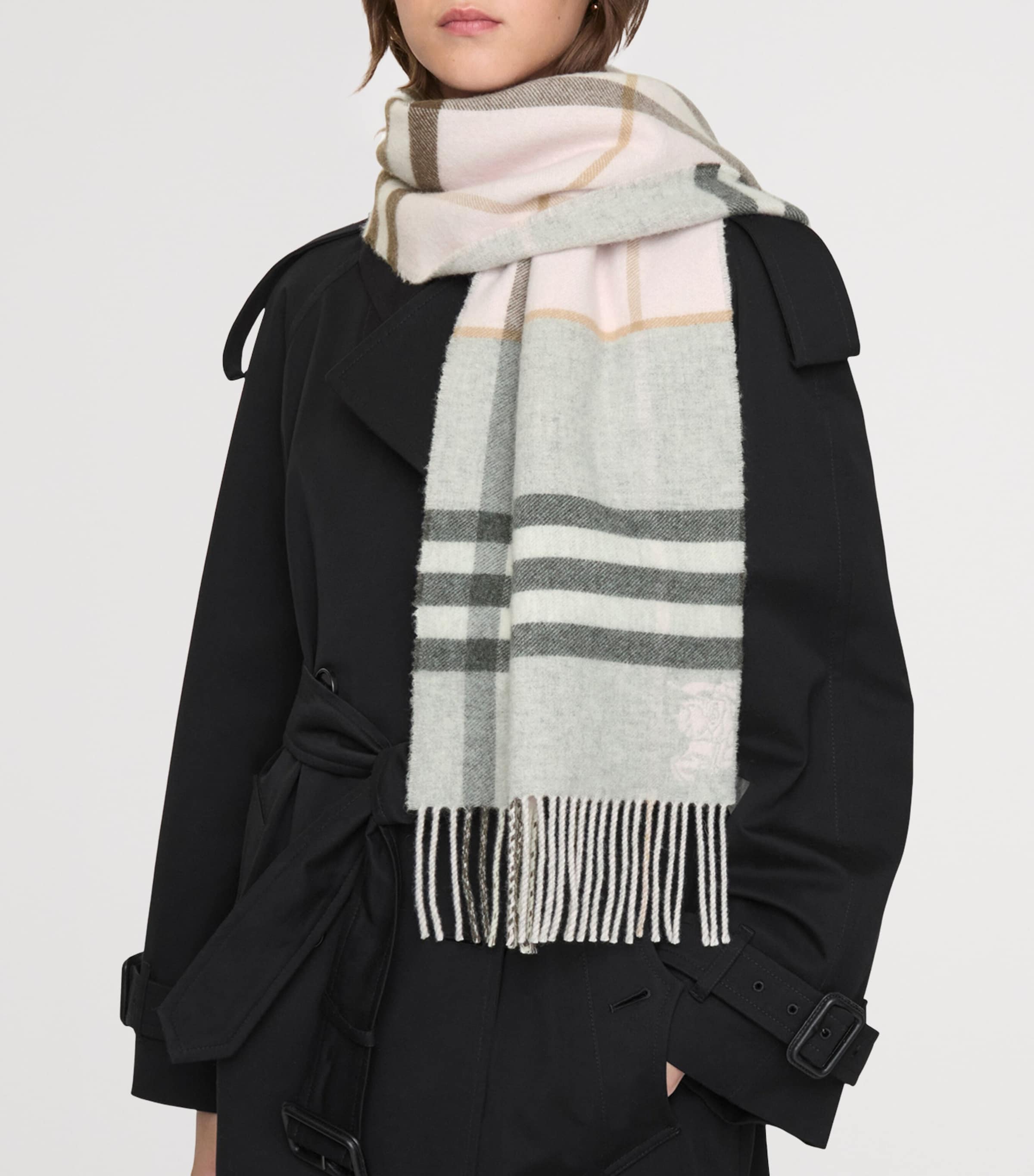 Cashmere Contrast Check Scarf BOW PINK/MITTEN GREY Image 4