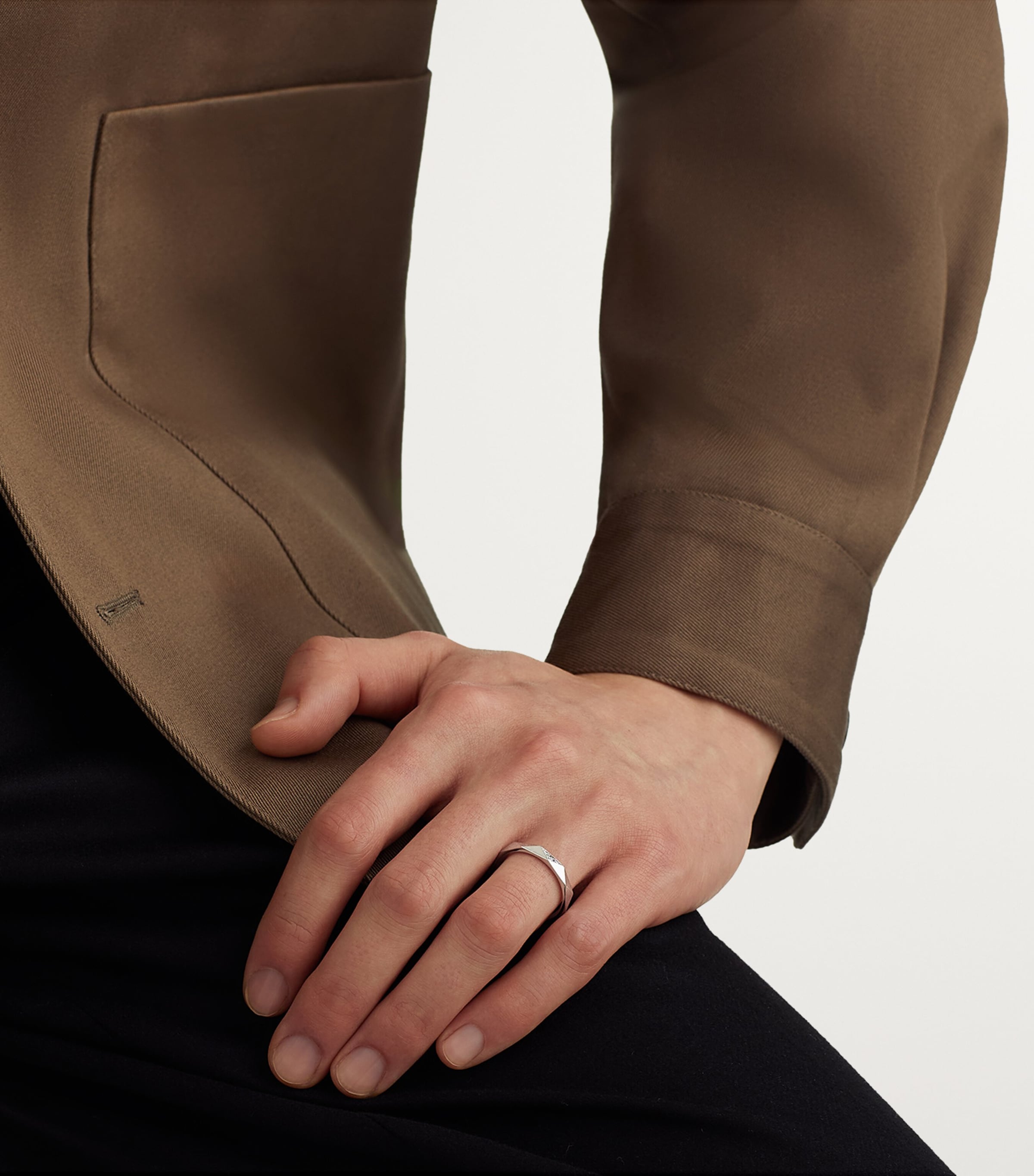 White Gold and Diamond Laurence Graff Signature Ring WHITE GOLD Image 4