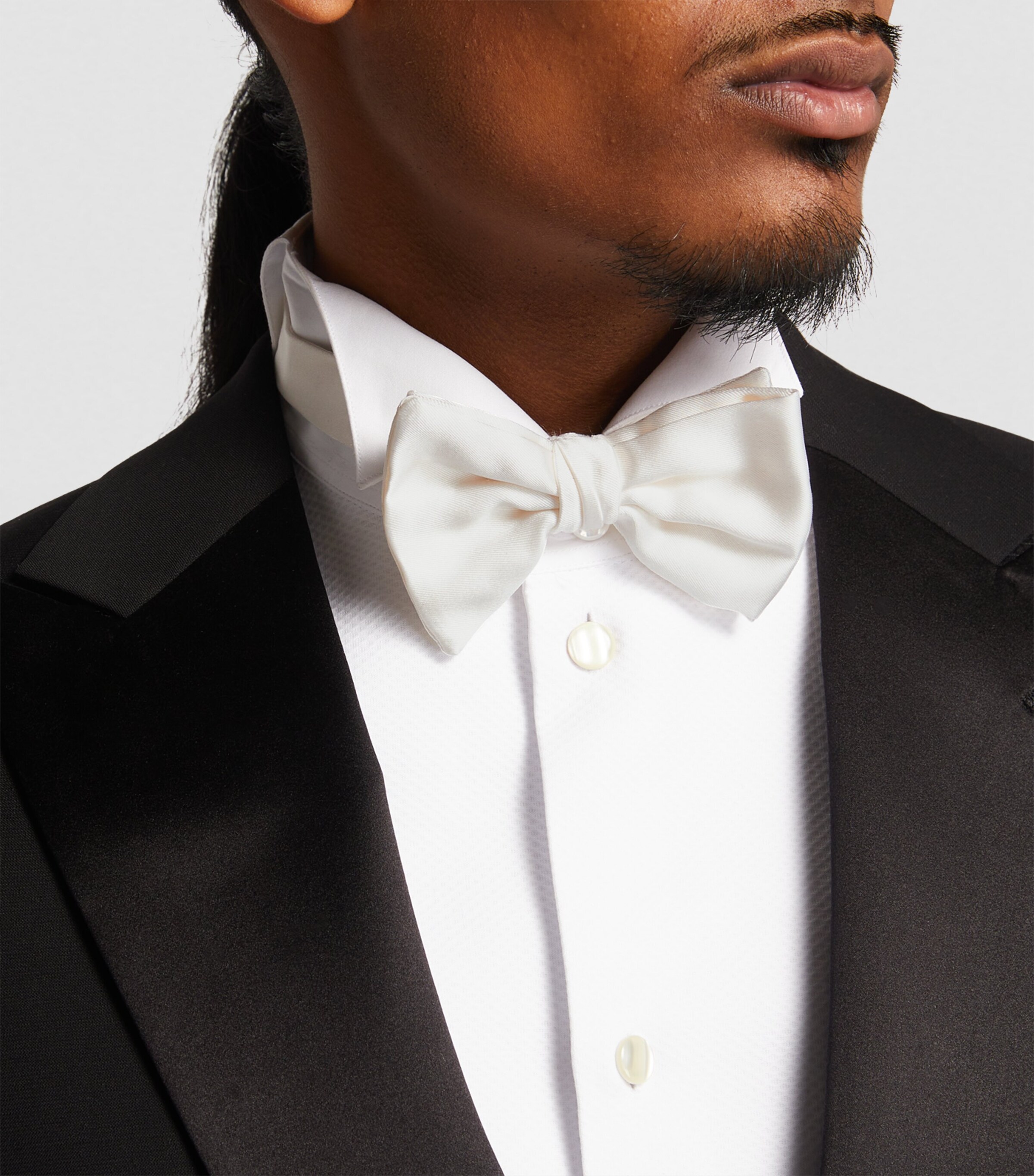 Giorgio Armani Silk Pre-Tied Bowtie | Men Accessories | Ties | Bow Ties | Designers | Giorgio Armani | Partywear | Mens | Accessories Giorgio Armani Silk Pre-Tied Bowtie | Men Accessories | Ties | Bow Ties | Designers | Giorgio Armani | Partywear | Mens | Accessories