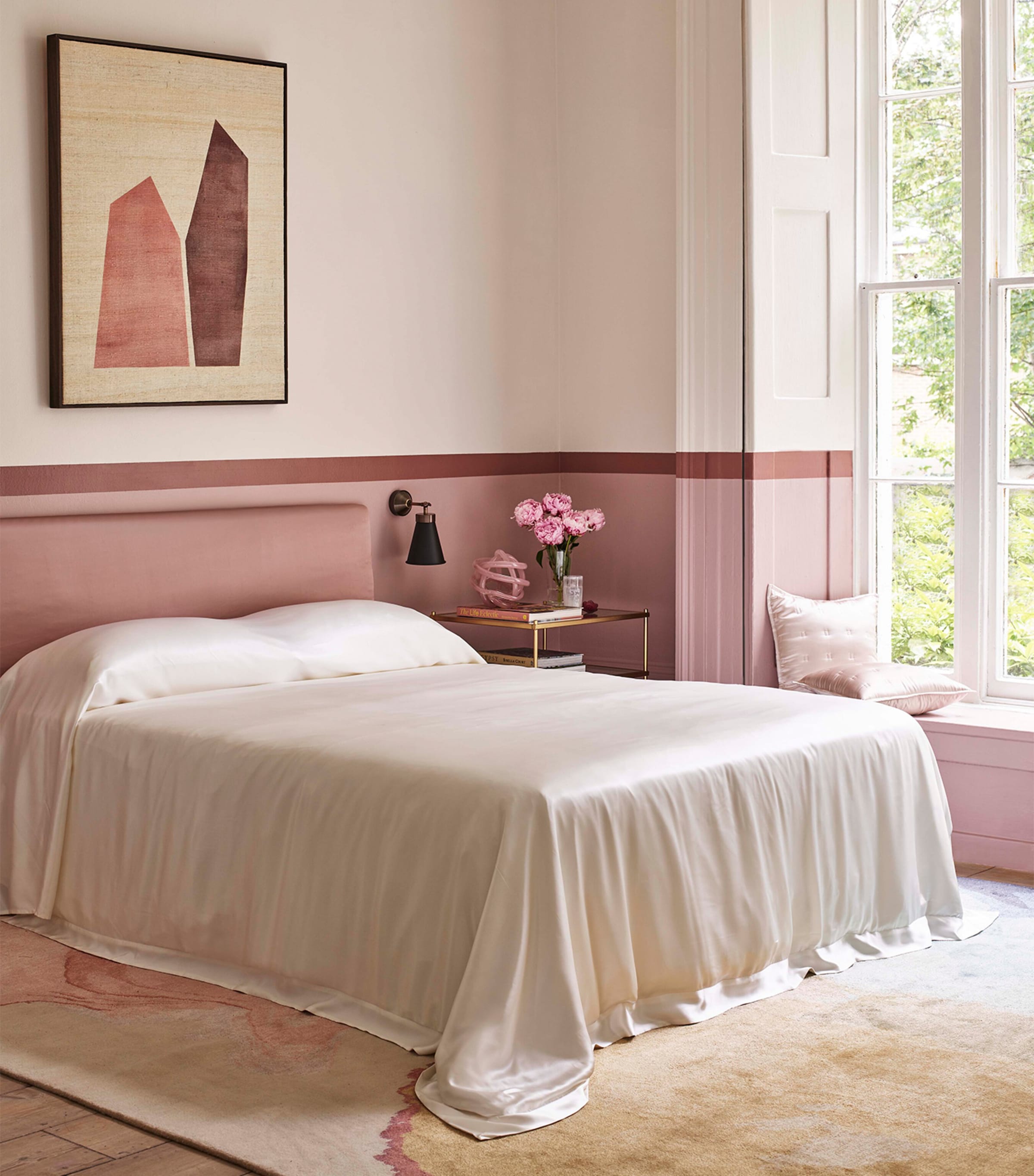 Silk Super King Flat Sheet (280cm x 310cm) IVORY Image 3