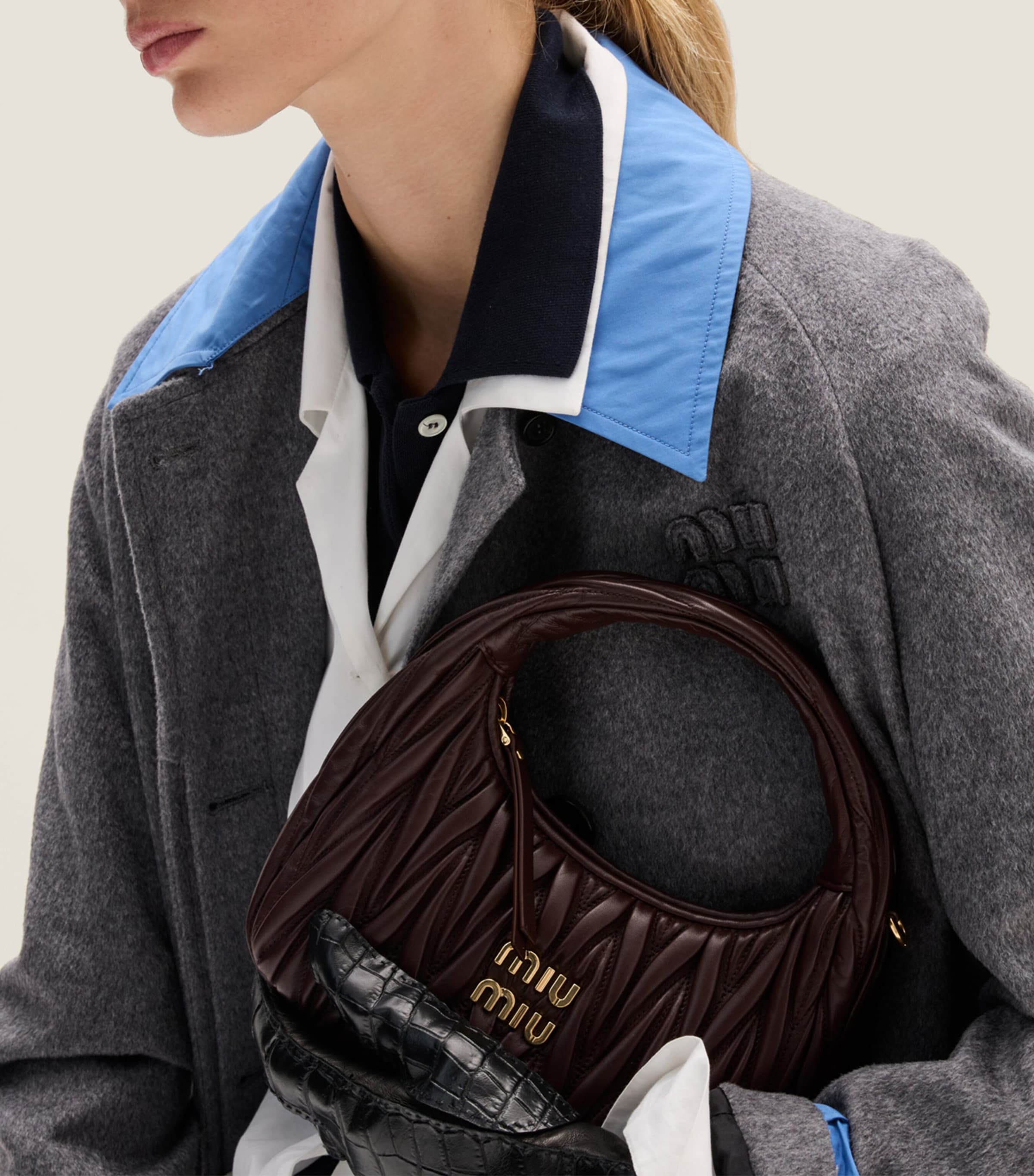 Matelassé Leather Wander Top-Handle Bag F0NBL Image 5