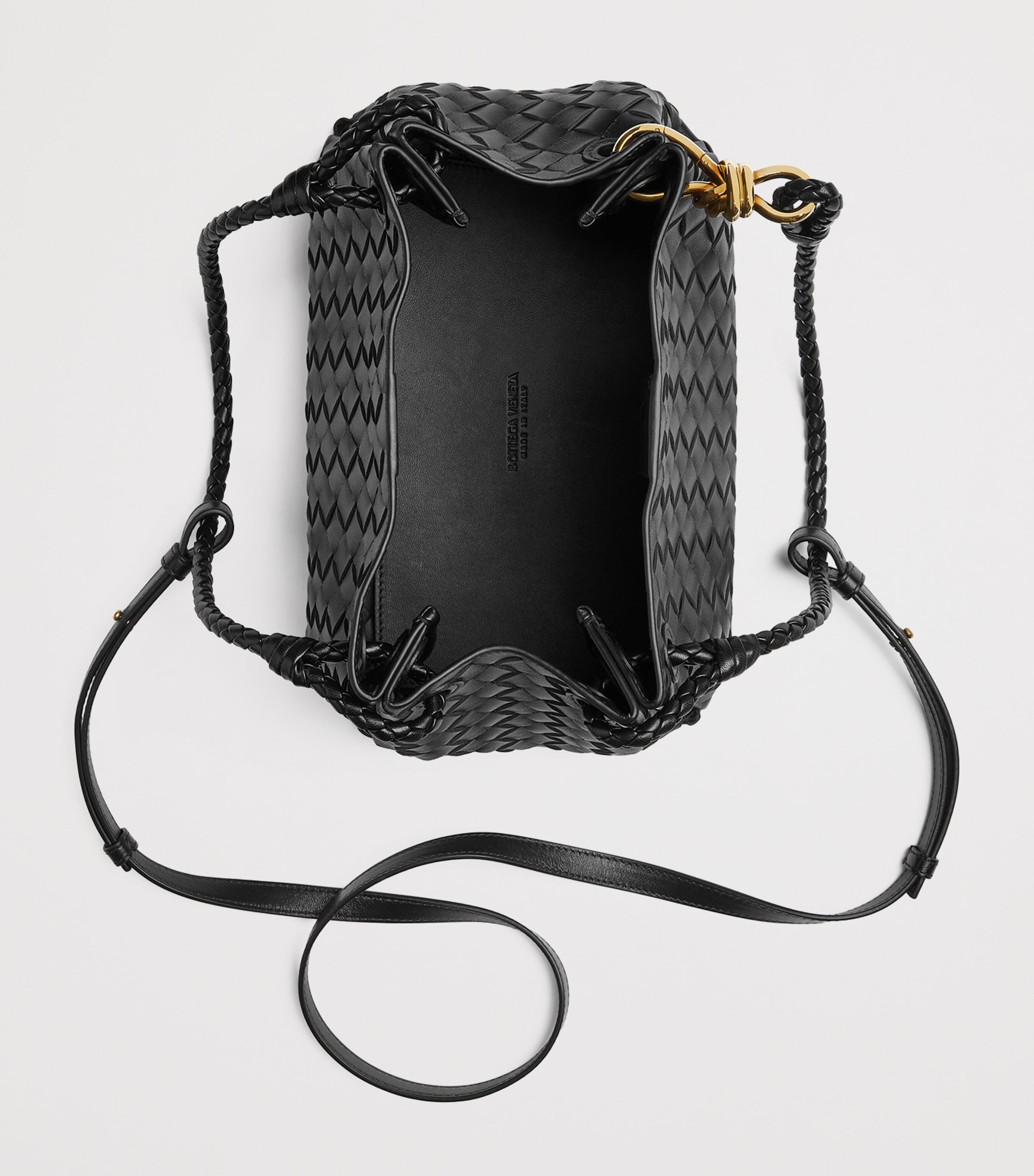 【国内送関税込】BOTTEGA VENETA ☆ Parachute ショルダーバッグ Shu Qi takes the lead! Bottega Veneta's new Parachute