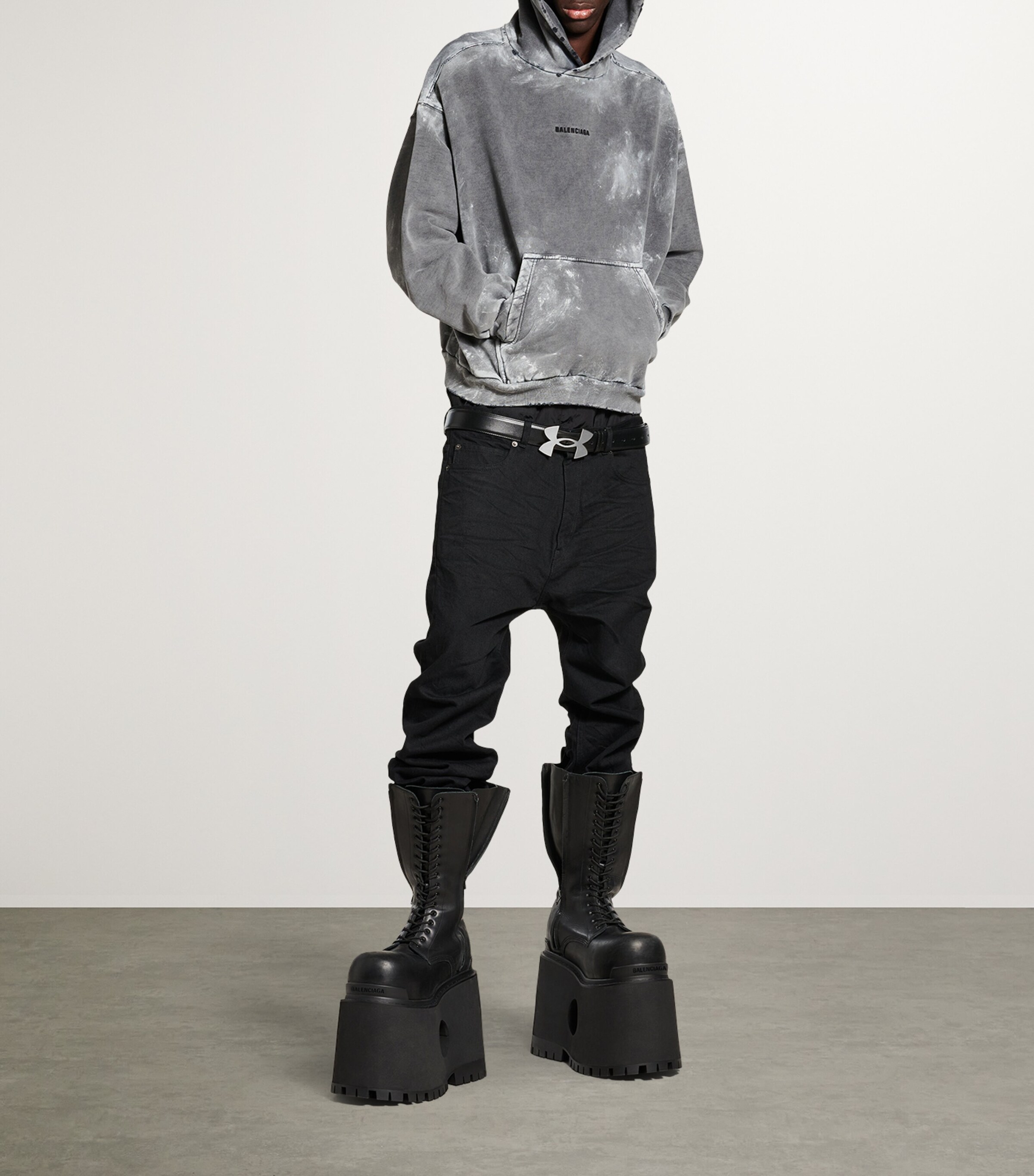 Balenciaga Mens Cotton Distressed Logo Hoodie Image 4
