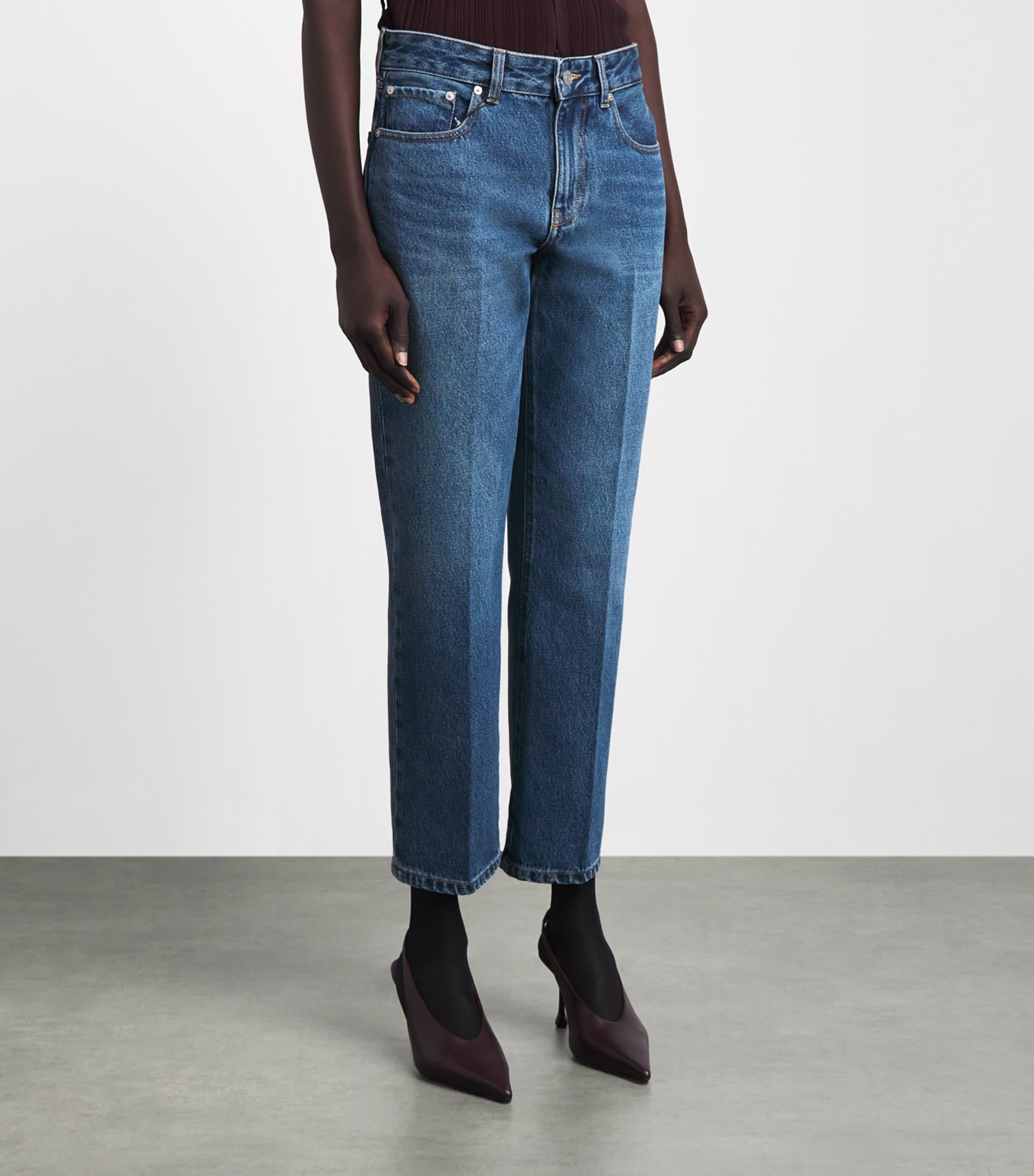 Victoria Beckham Womens Low-Rise Flared Jeans Mid Blue Wash Image 4