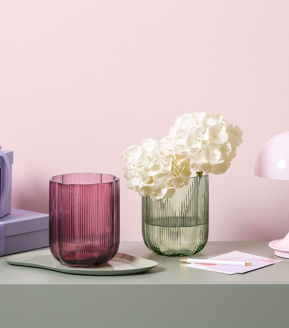 Villeroy & Boch Glass Fleur Vase (15cm) Purple Image 2