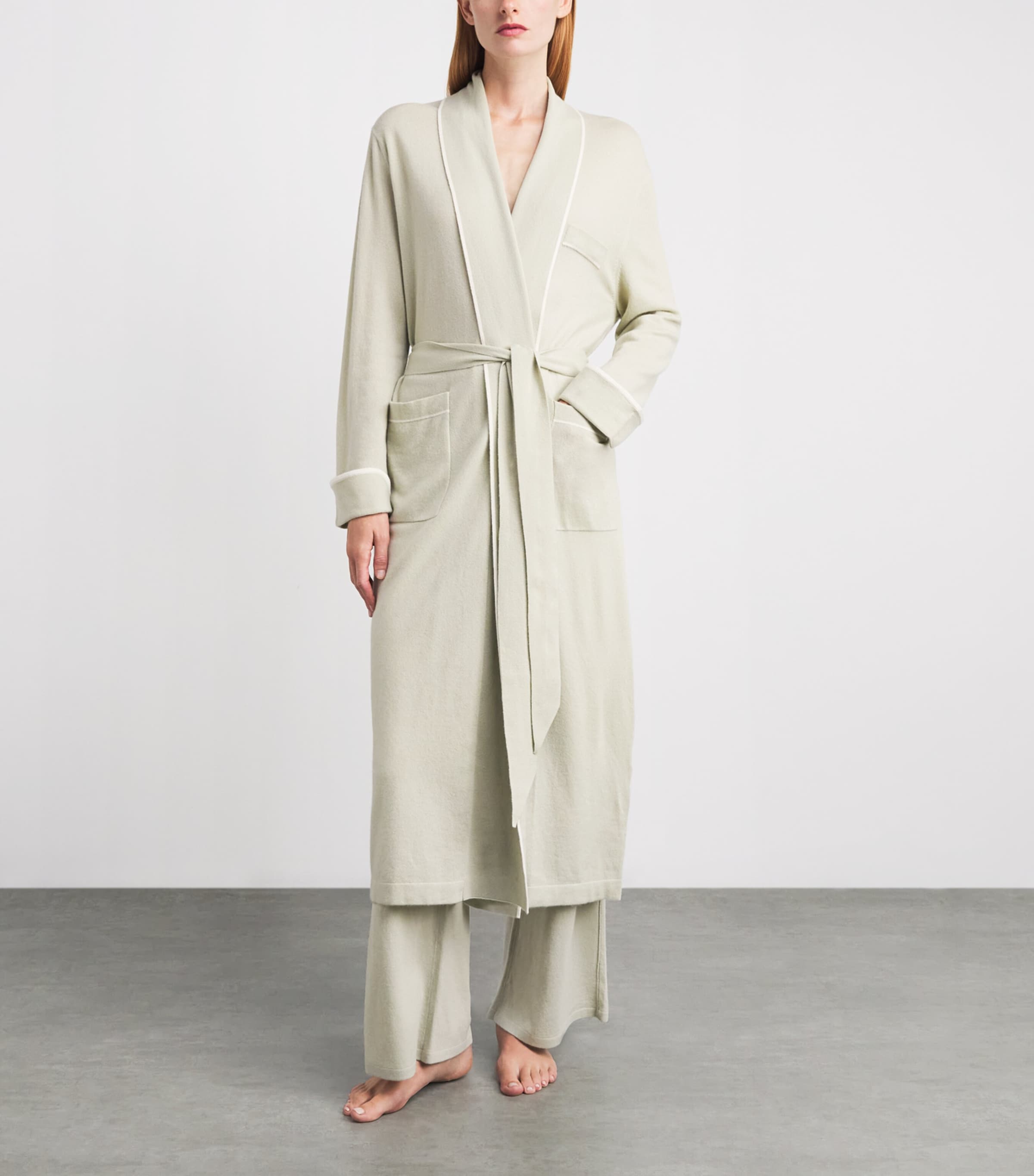 arch 4 Womens Kid Cashmere Whitehall Place Robe Laurel Green Image 4