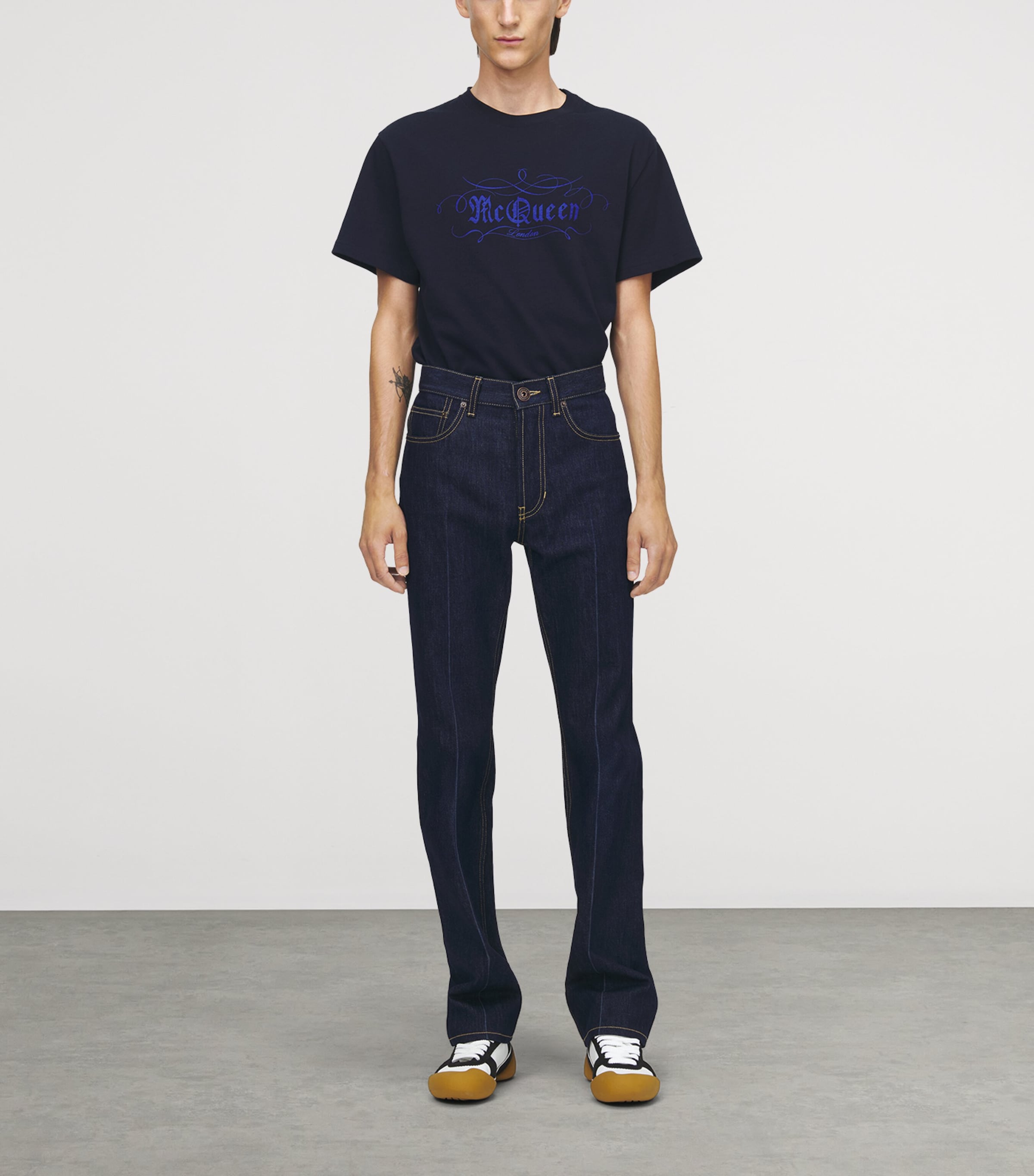 Straight Jeans 4244 Image 2