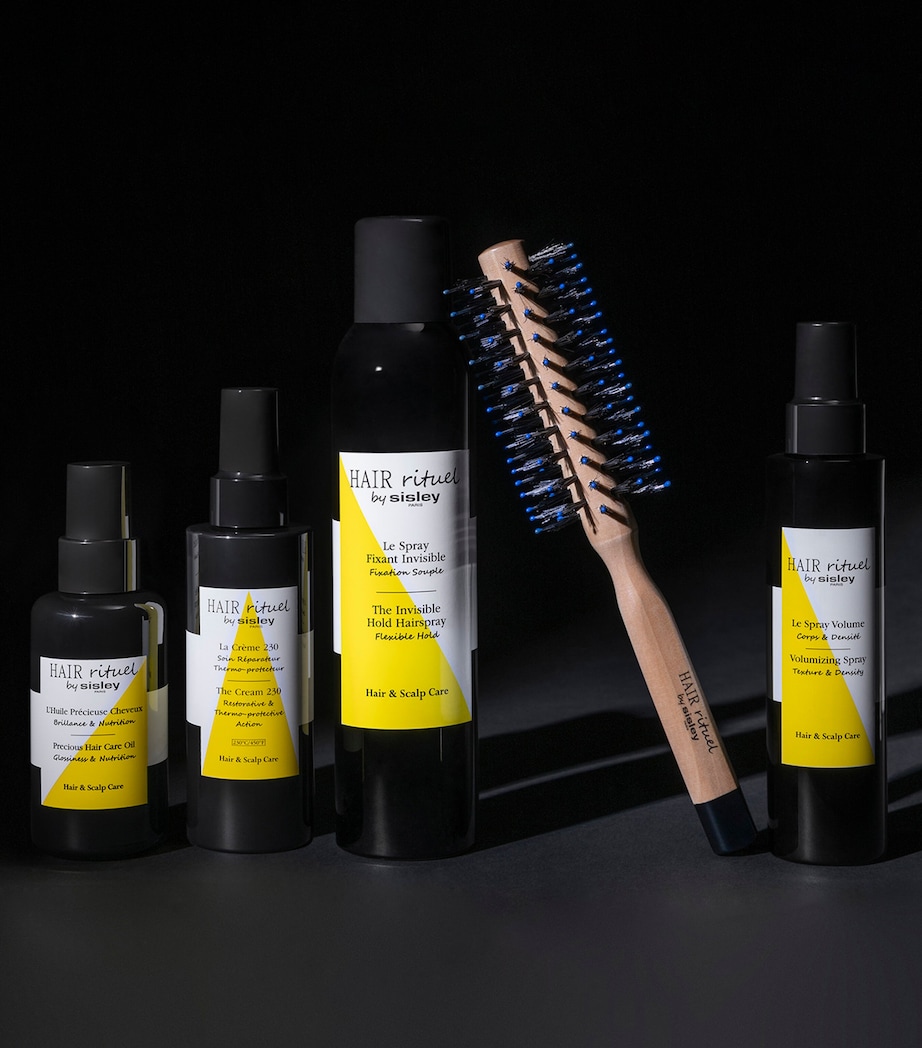 The Invisible Hold Hairspray (250ml) NO COLOUR Image 5