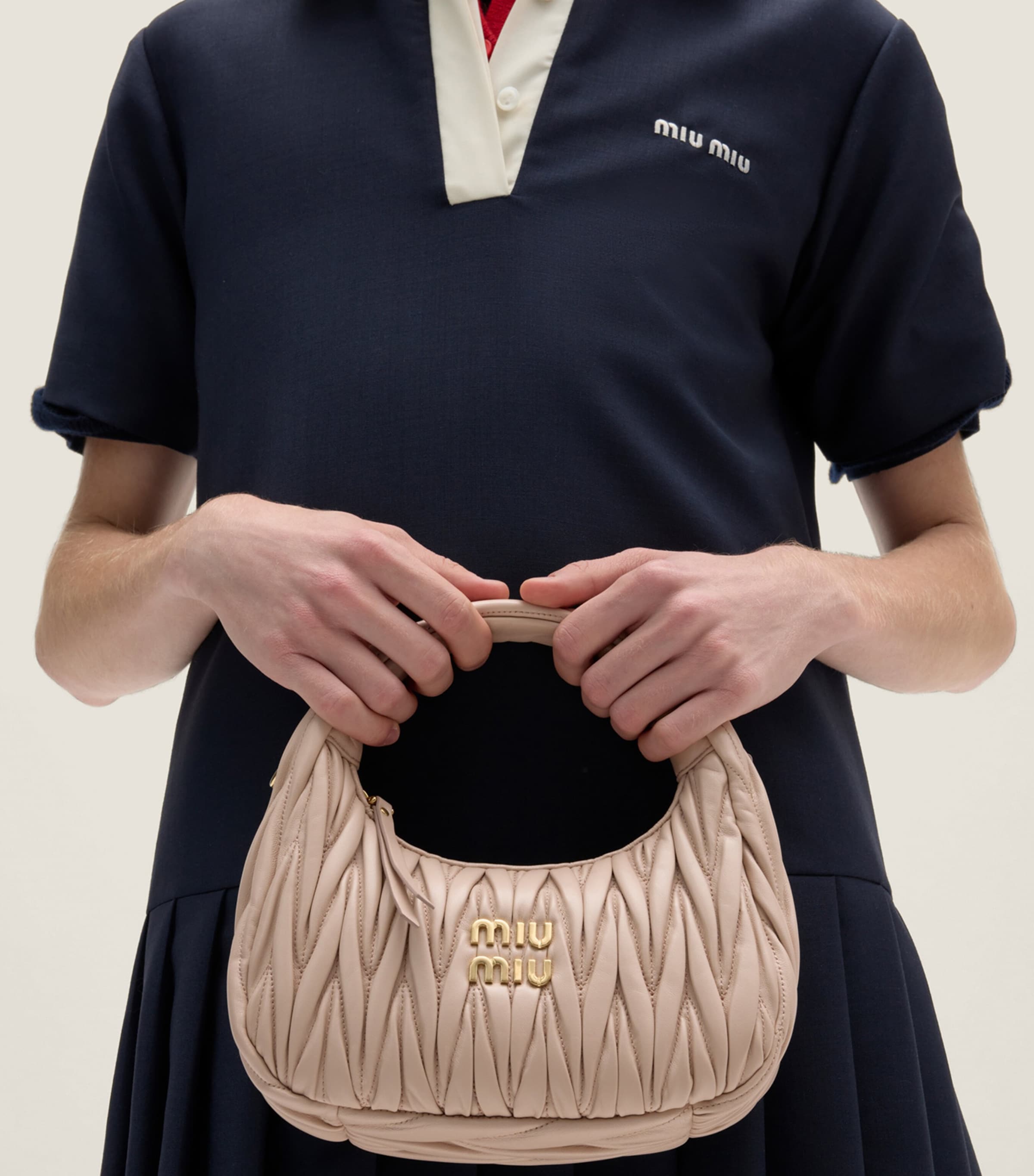 Matelassé Leather Wander Top-Handle Bag F0236 Image 2