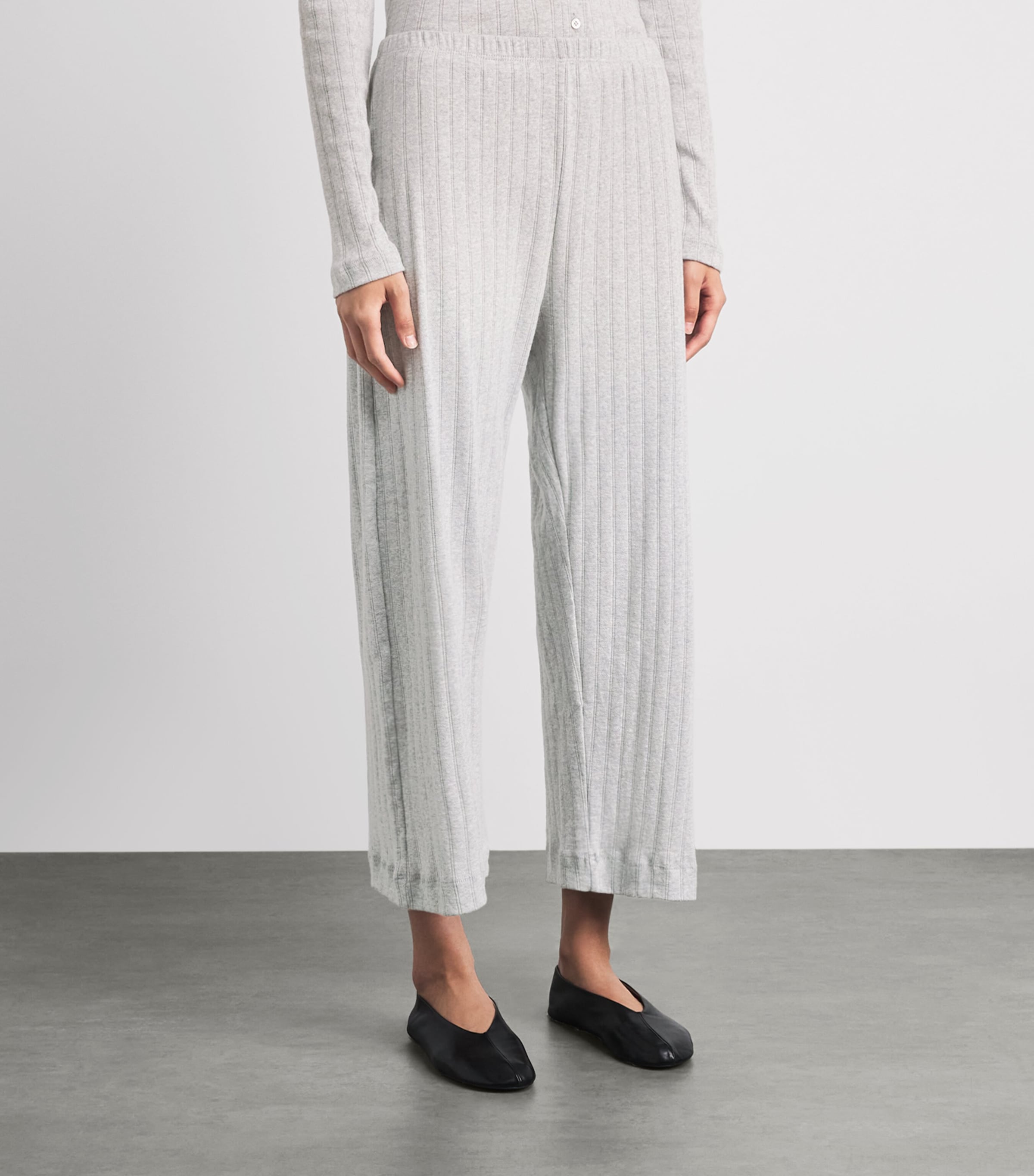 LESET Womens Cotton Pointelle Cropped Trousers Light Grey Melange Image 4