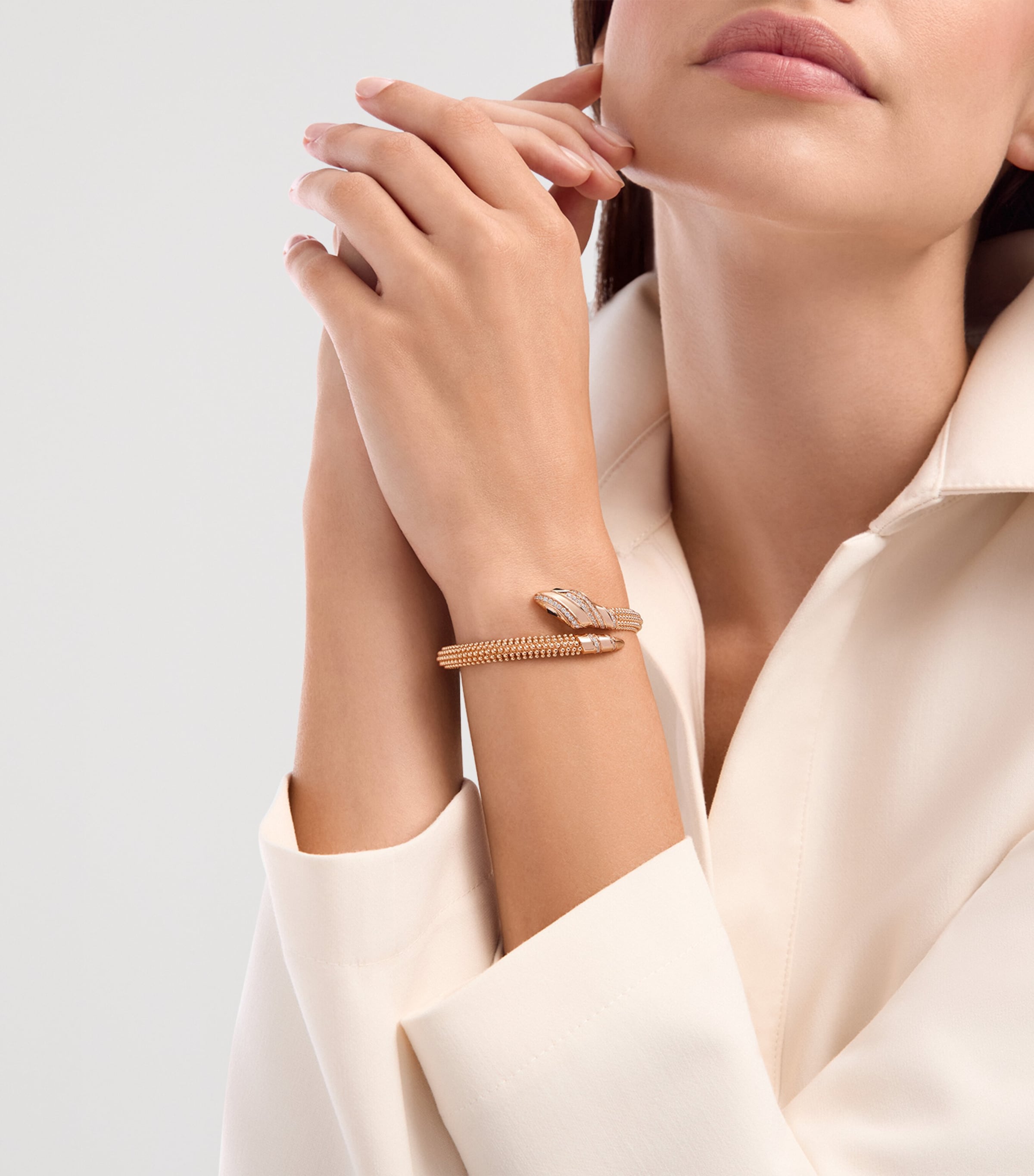 Bvlgari Yellow Gold and Diamond Serpenti Bracelet Gold Image 3