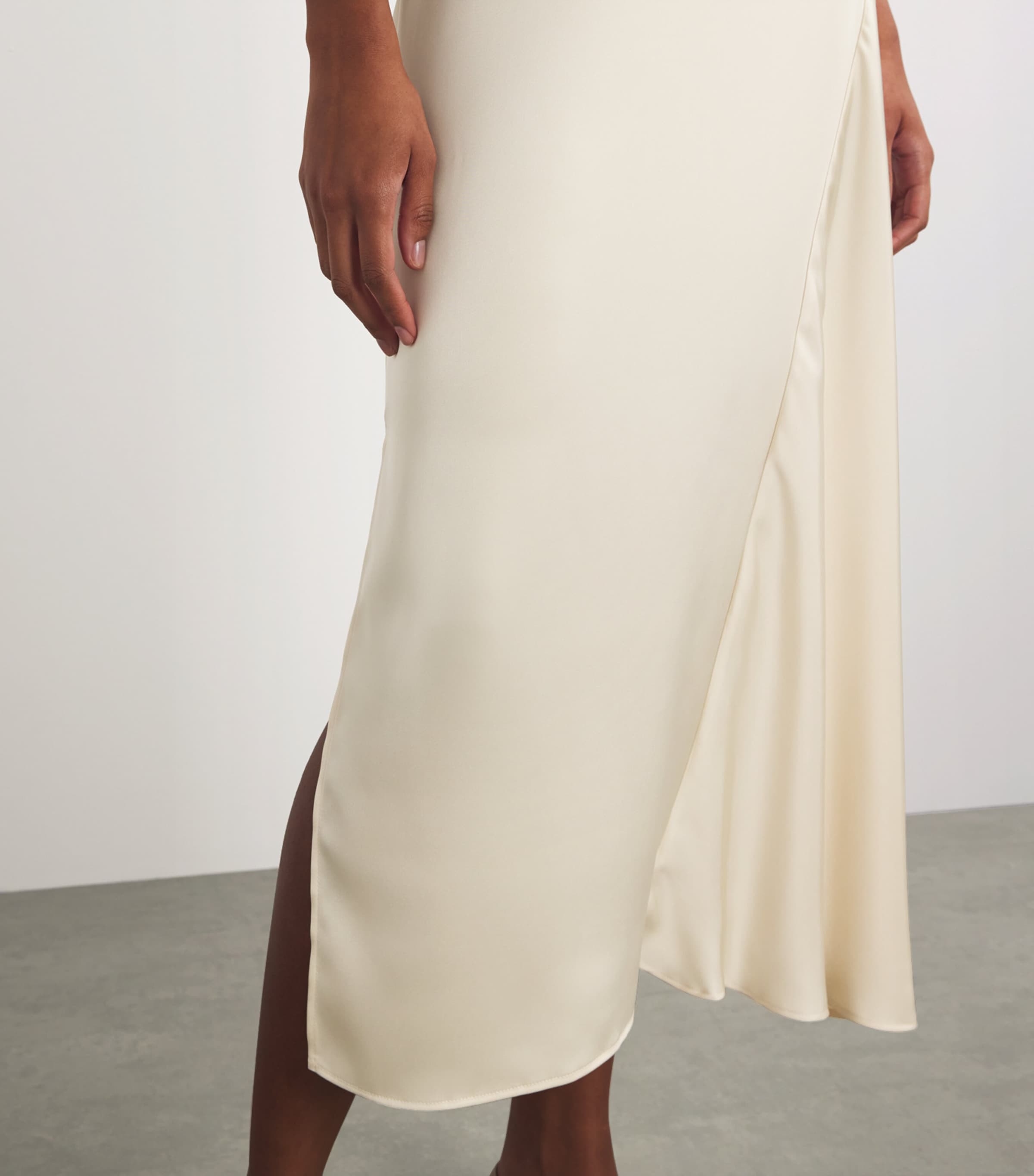 ★Max Mara★ Satin Long Skirt Beige 2511101018600031 Satin longuette skirt MAX MARA - Nugnes1920