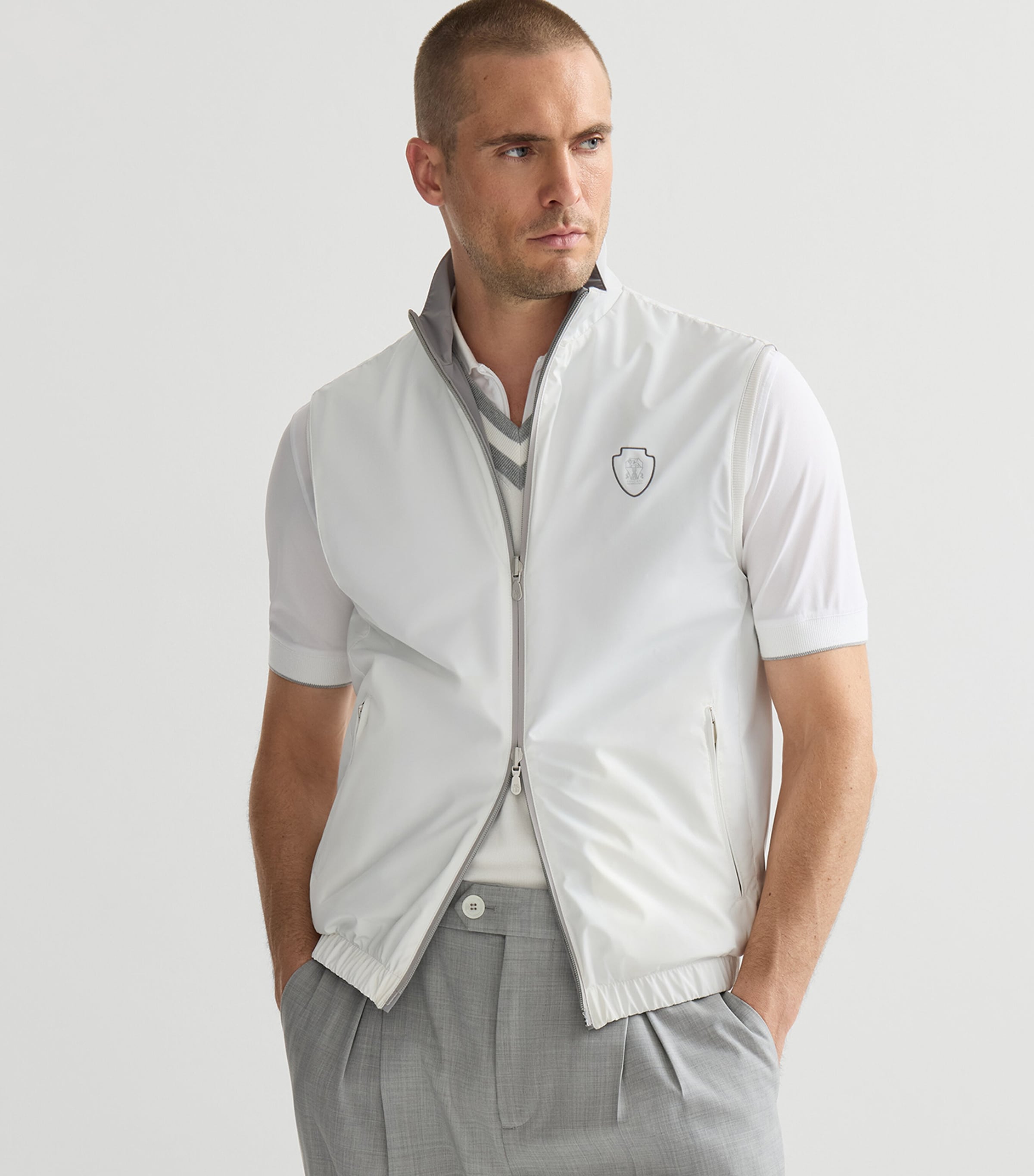 Brunello Cucinelli Mens Water-Resistant Crest Reversible Gilet Image 4