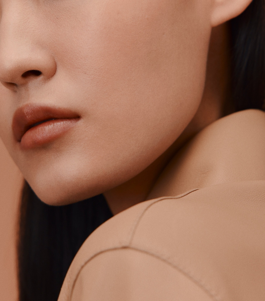HERMÈS Plein Air Luminous Matte Skincare Foundation Osier Image 10