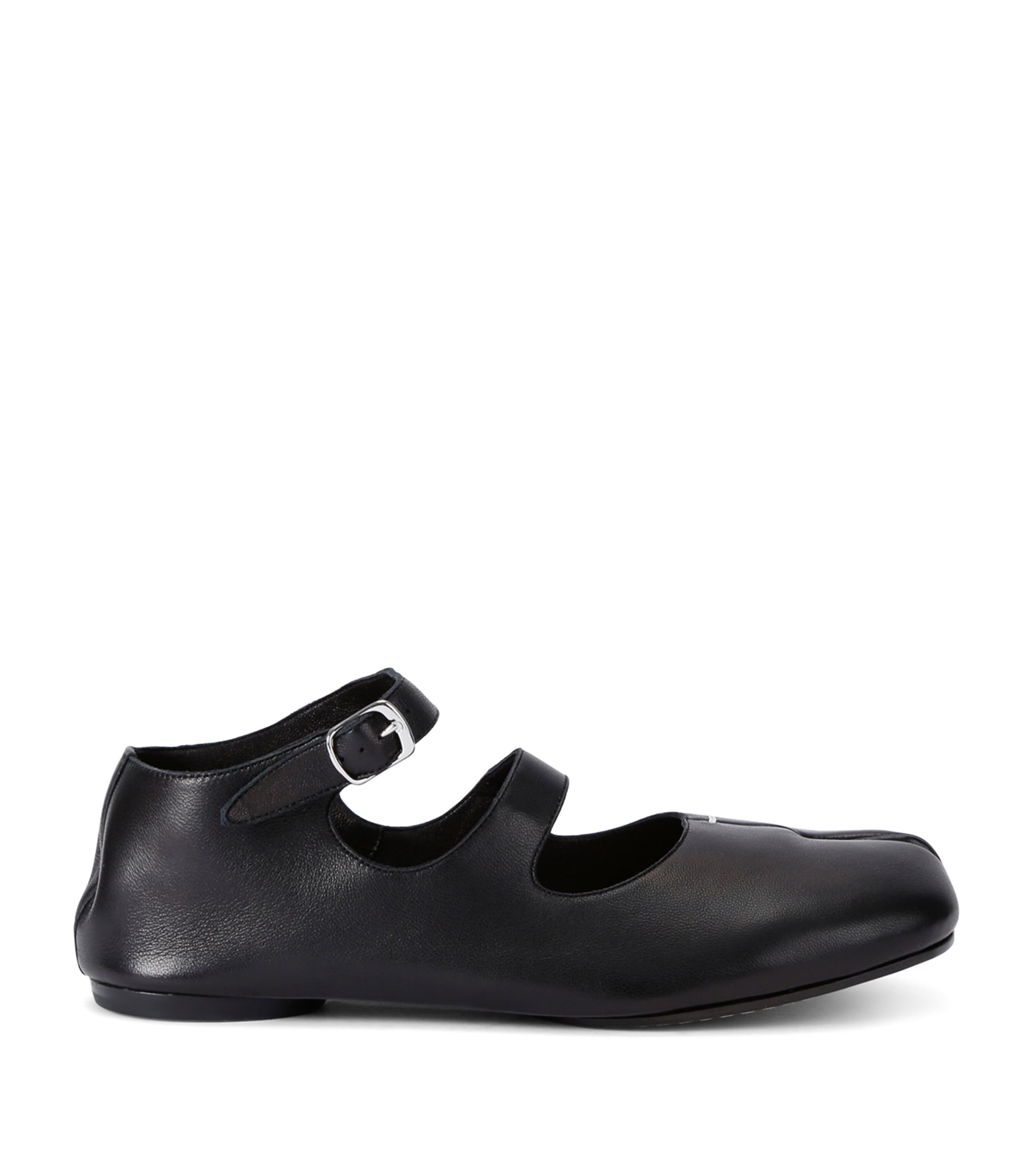 Maison Margiela Leather Tabi Strap Ballerina Flats In Black