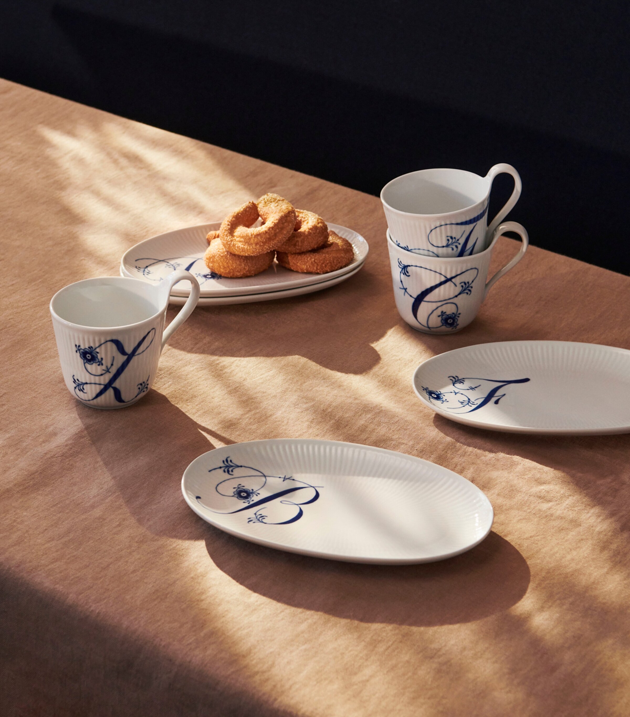 Alphabet Coll Oval Plate (23.5cm) BLUE Image 2