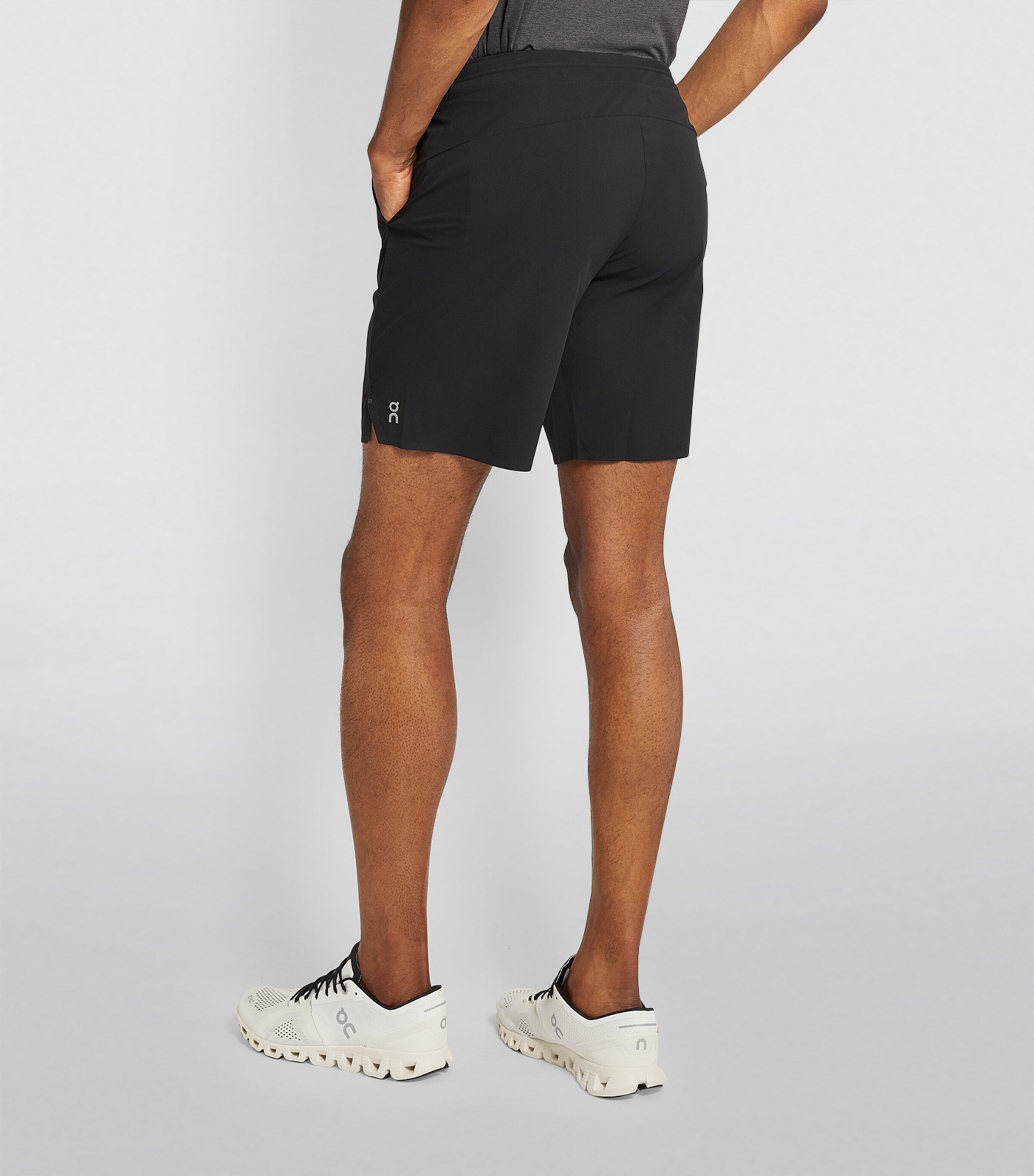 On Mens Hybrid Shorts Black Image 4