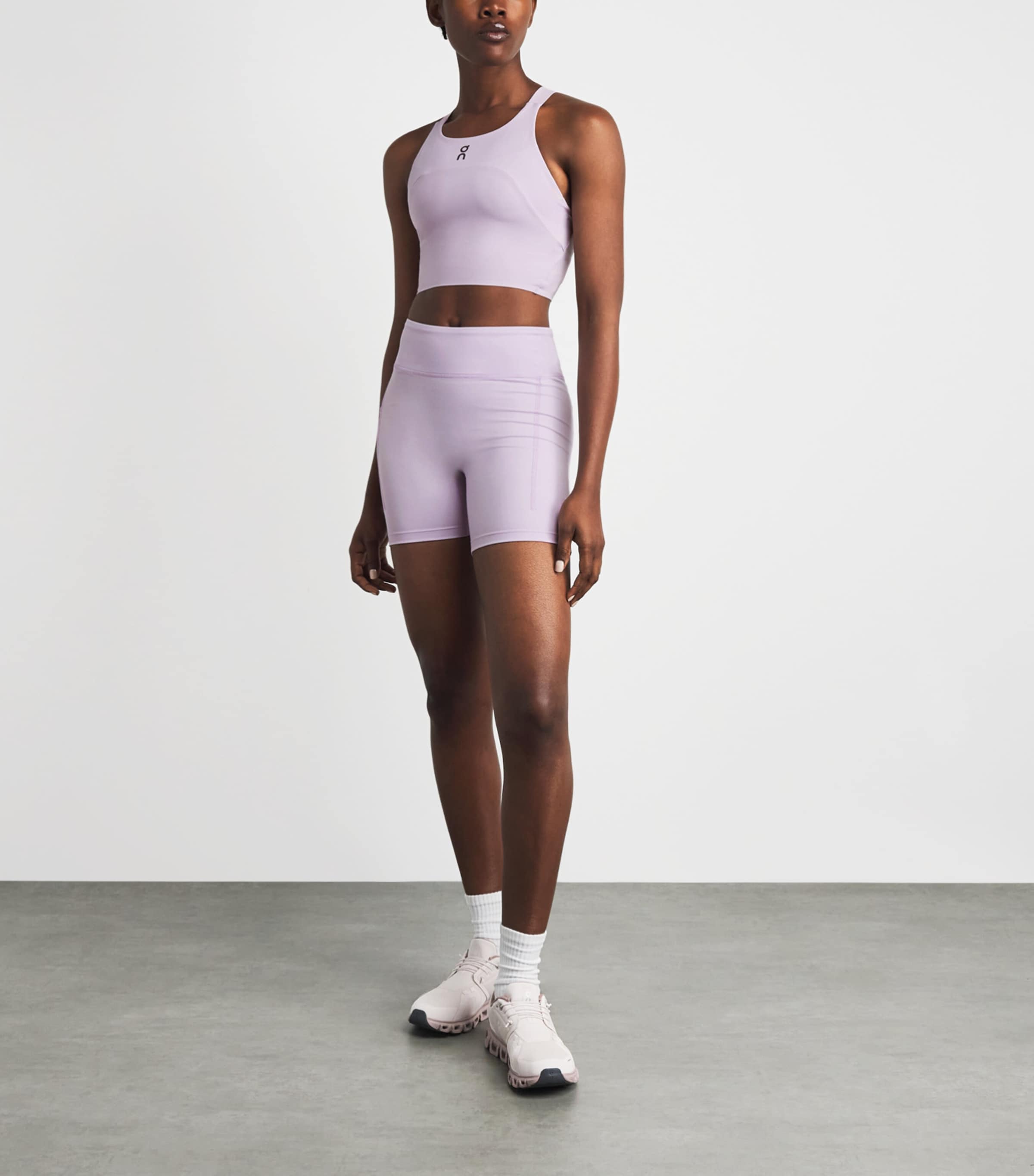 On Womens Performance Crop Top Foxglove Image 2