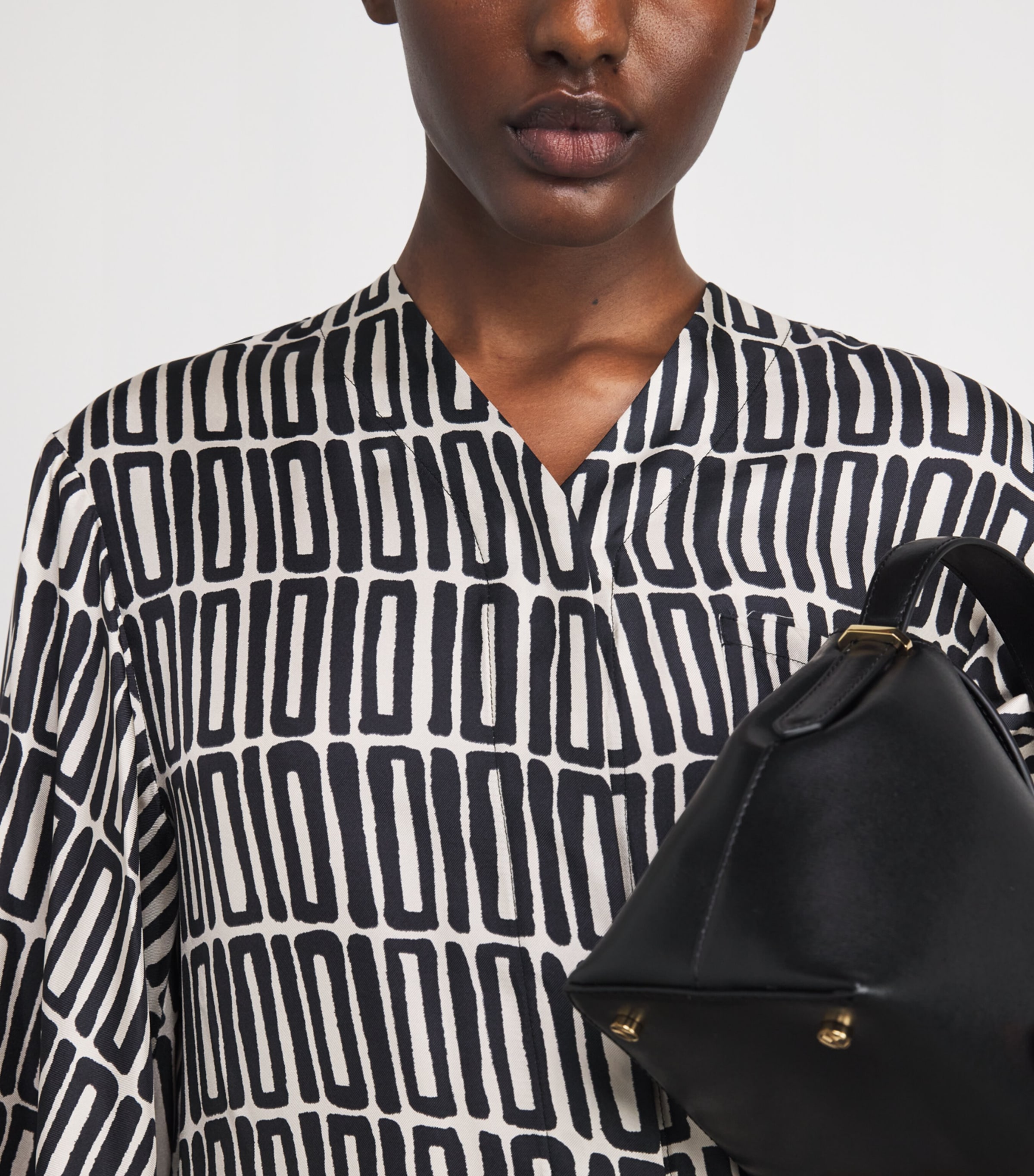 Silk Printed Midi Dress BLACK Image 4