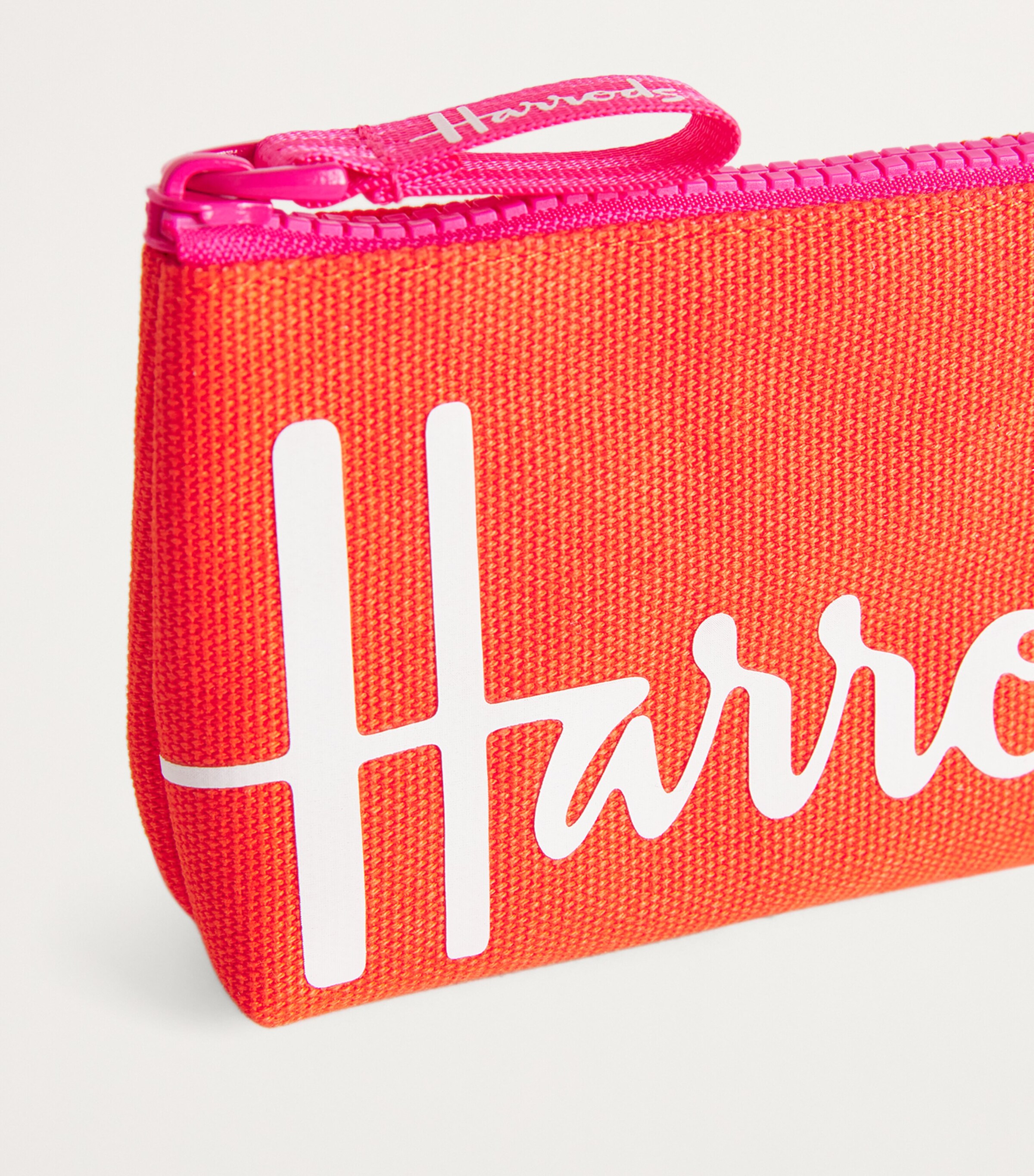 *p(R)ojectR® Logo Printed Coin Purse Logo Printed Coin Purse | *p(R)ojectR® | VERTICAL GARAGE