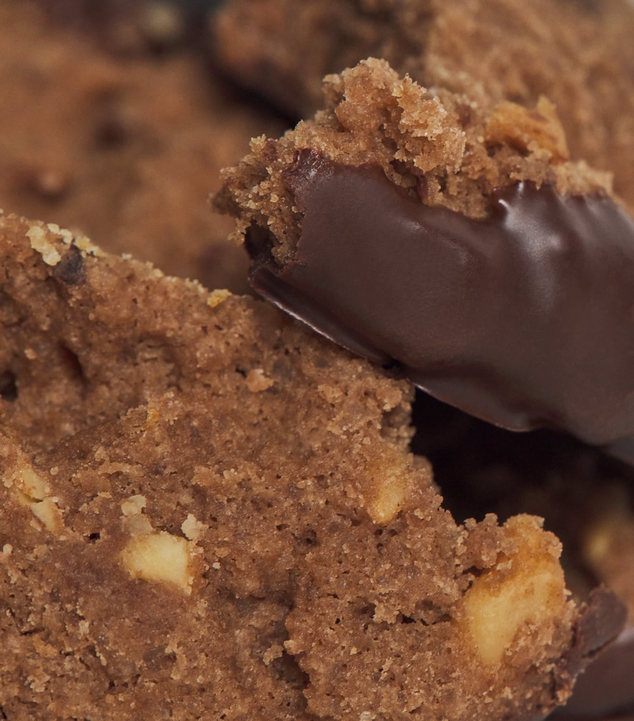 Dark Chocolate, Hazelnut & Chocolate Chip Biscuit Tin (200g) NO COLOUR Image 3