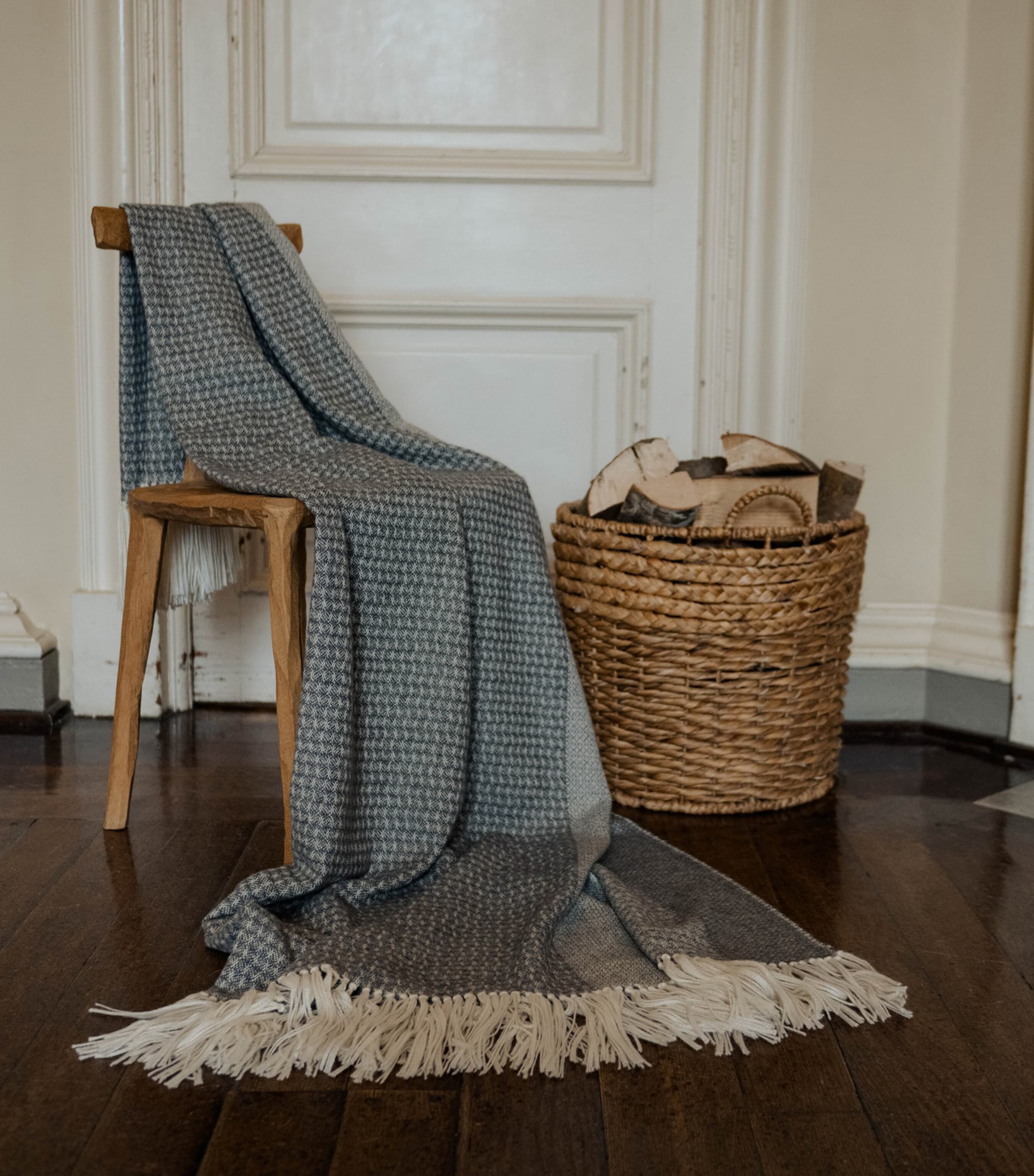 Alpaca-Blend Willow Throw (150cm x 230cm) GREY Image 2
