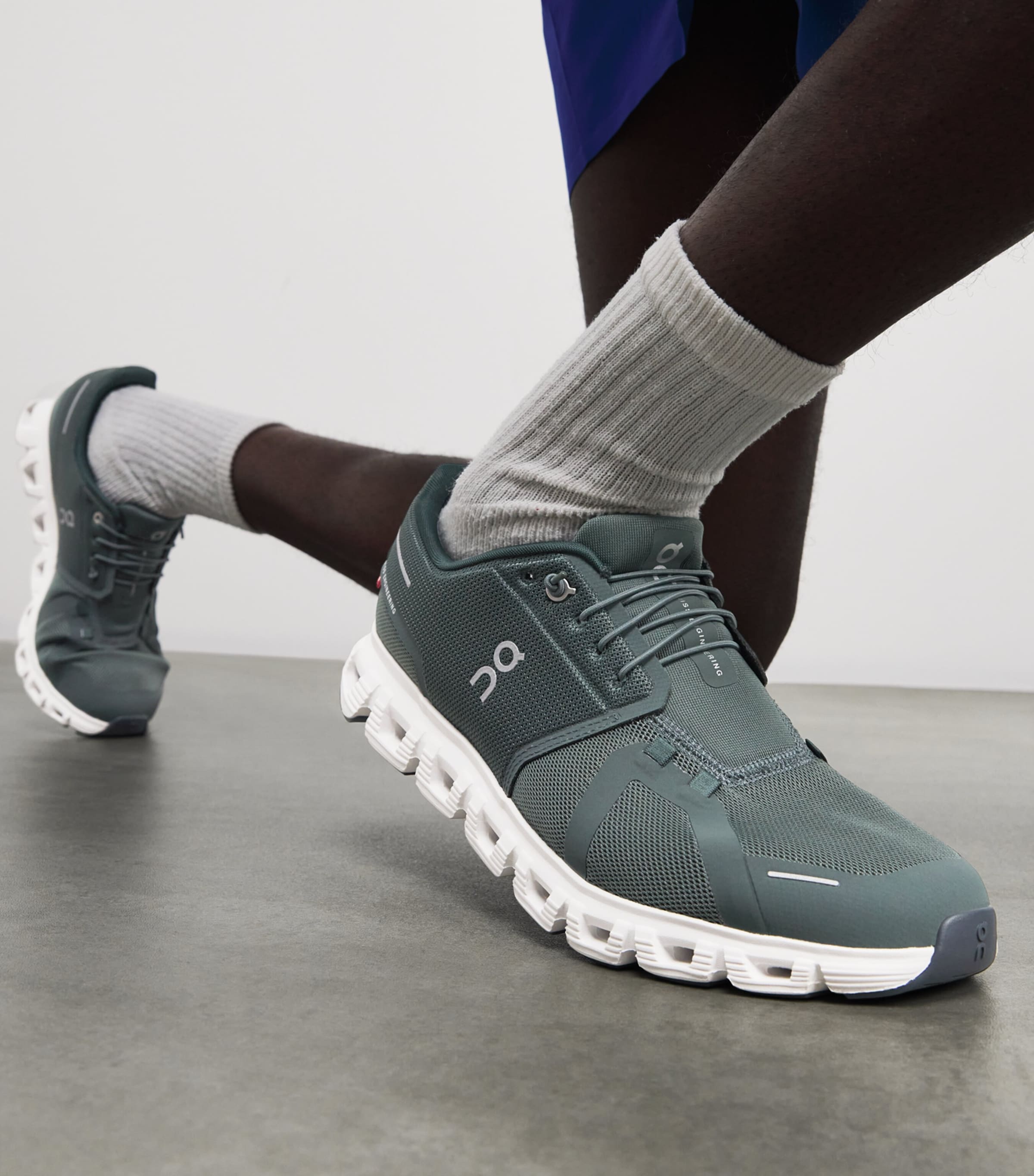 Cloud 6 Trainers OLIVE | EVERGREEN Image 2