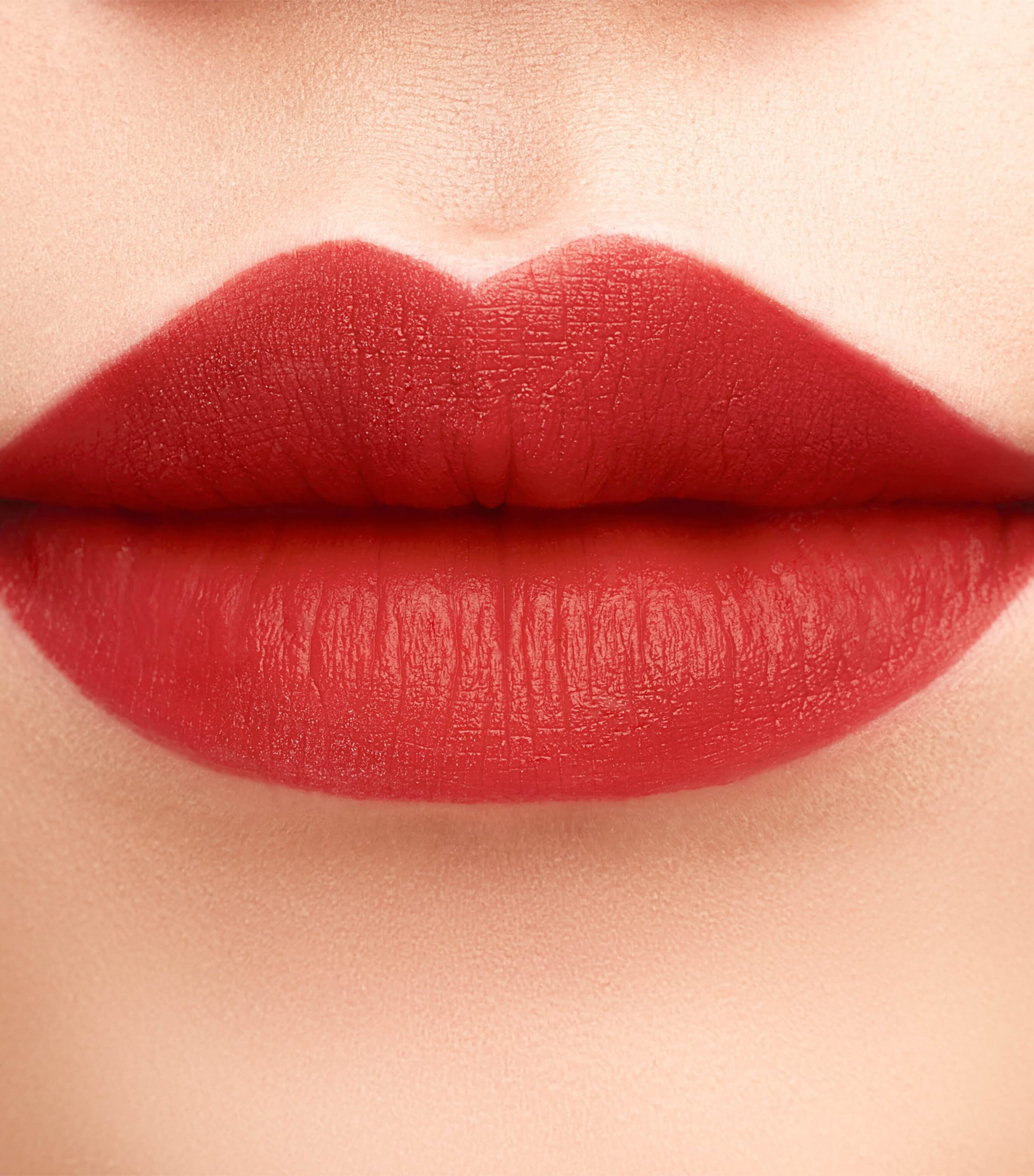 The Slim Lipstick 1966 Image 3