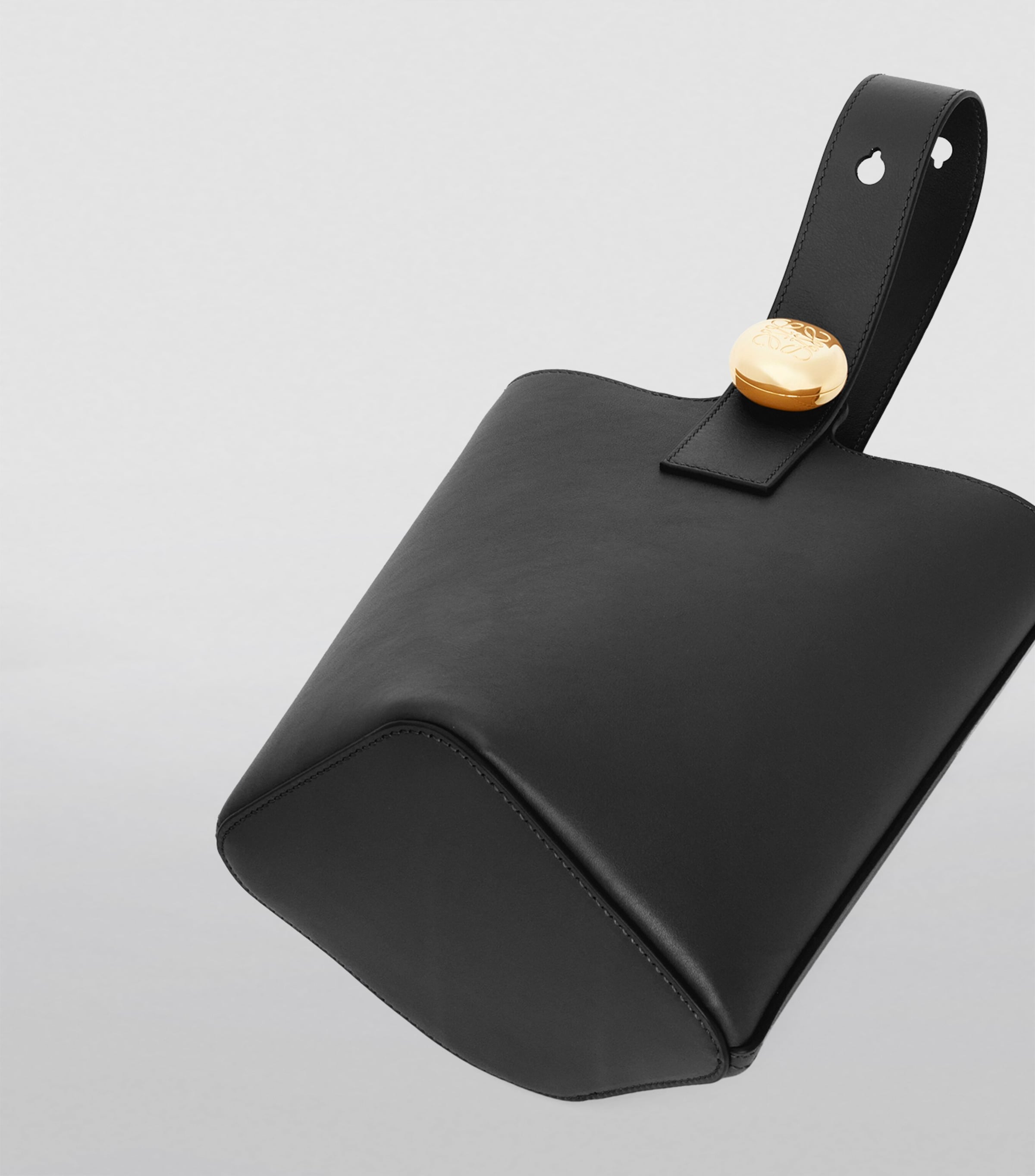 Mini Leather Pebble Bucket Bag BLACK Image 5