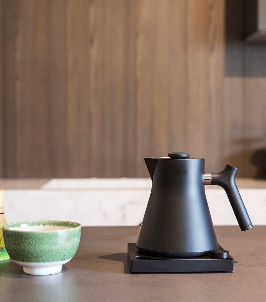 Corvo Electric Kettle BLACK Image 6