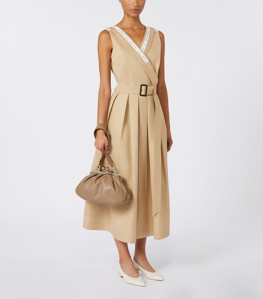 Weekend Max Mara Medium Leather Pasticcino Clutch Bag Turtledove Image 2