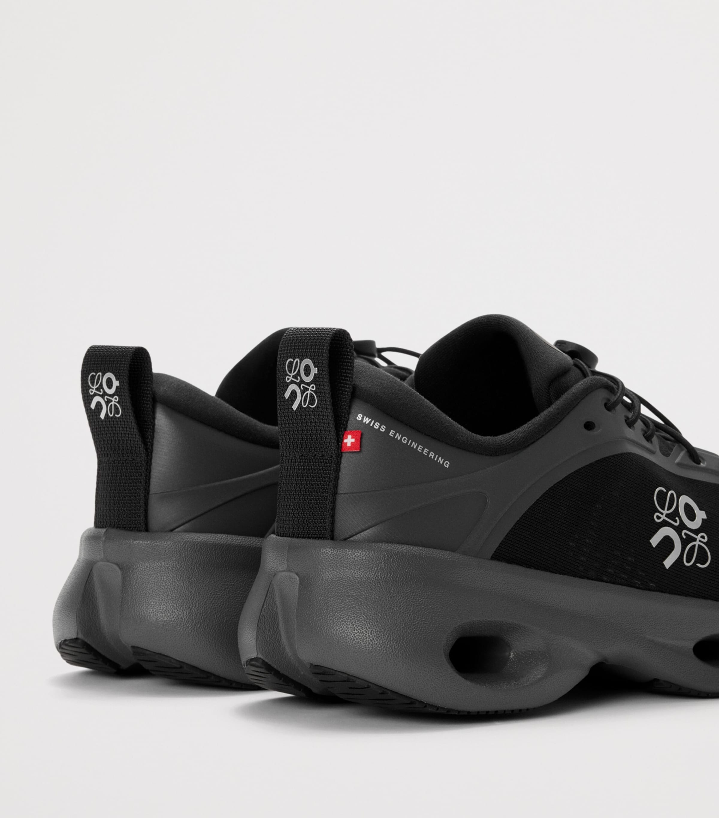 LOEWE Mens x On Cloudsolo Trainers Black Image 5