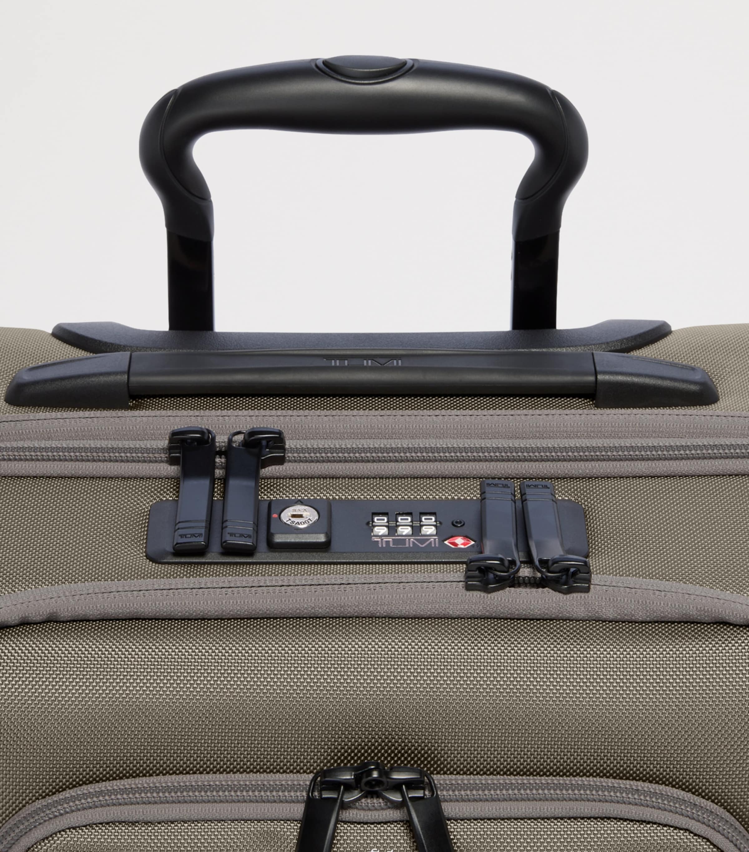 Tumi Alpha 4 Large Dual Access Expandable Cabin Suitcase (55cm) Grey Alloy Image 4