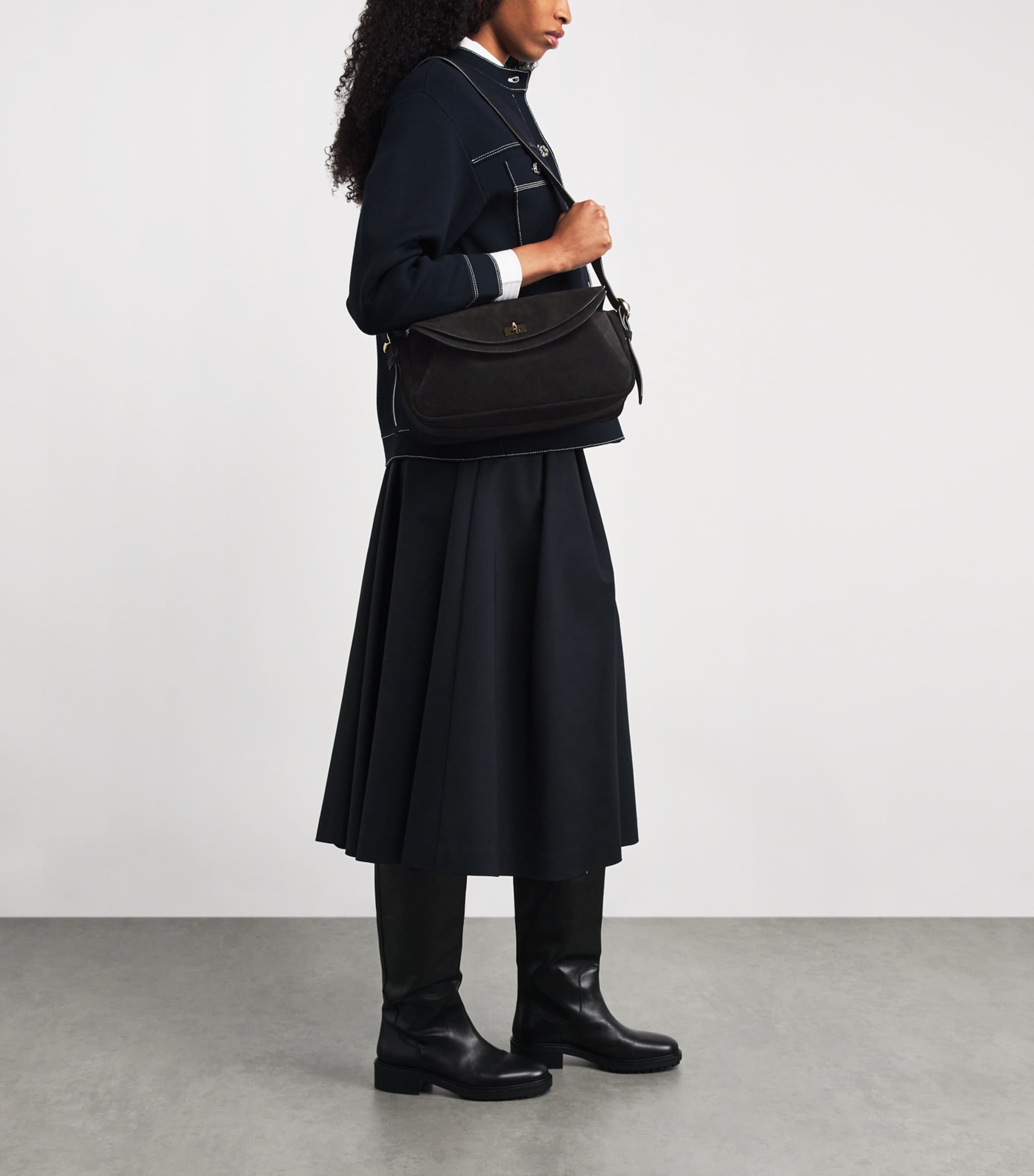 Suede Le Mambo Shoulder Bag BLACK Image 4