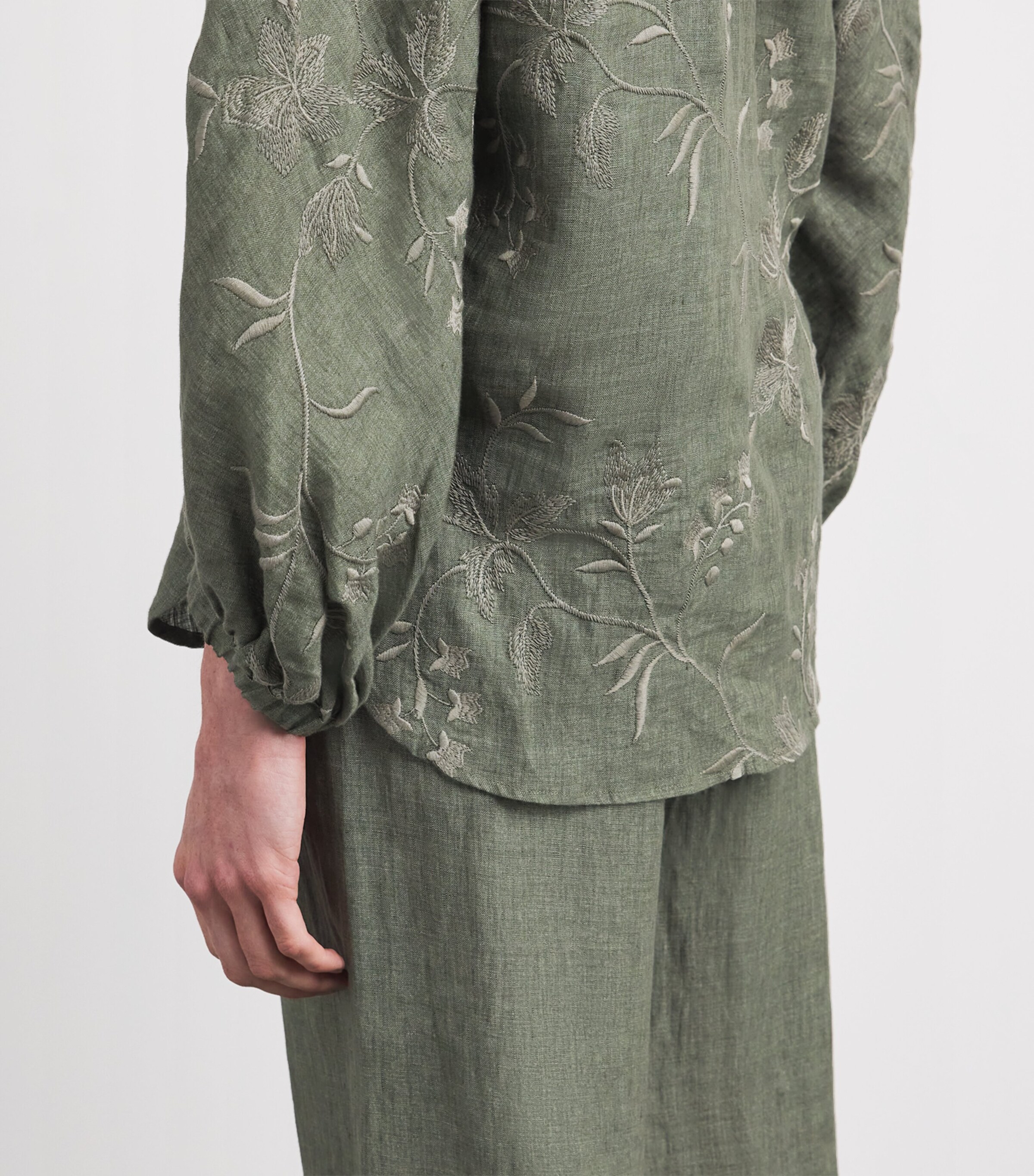 Eleventy Womens x Harrods Linen Floral-Embroidered Blouse Military Green Image 6