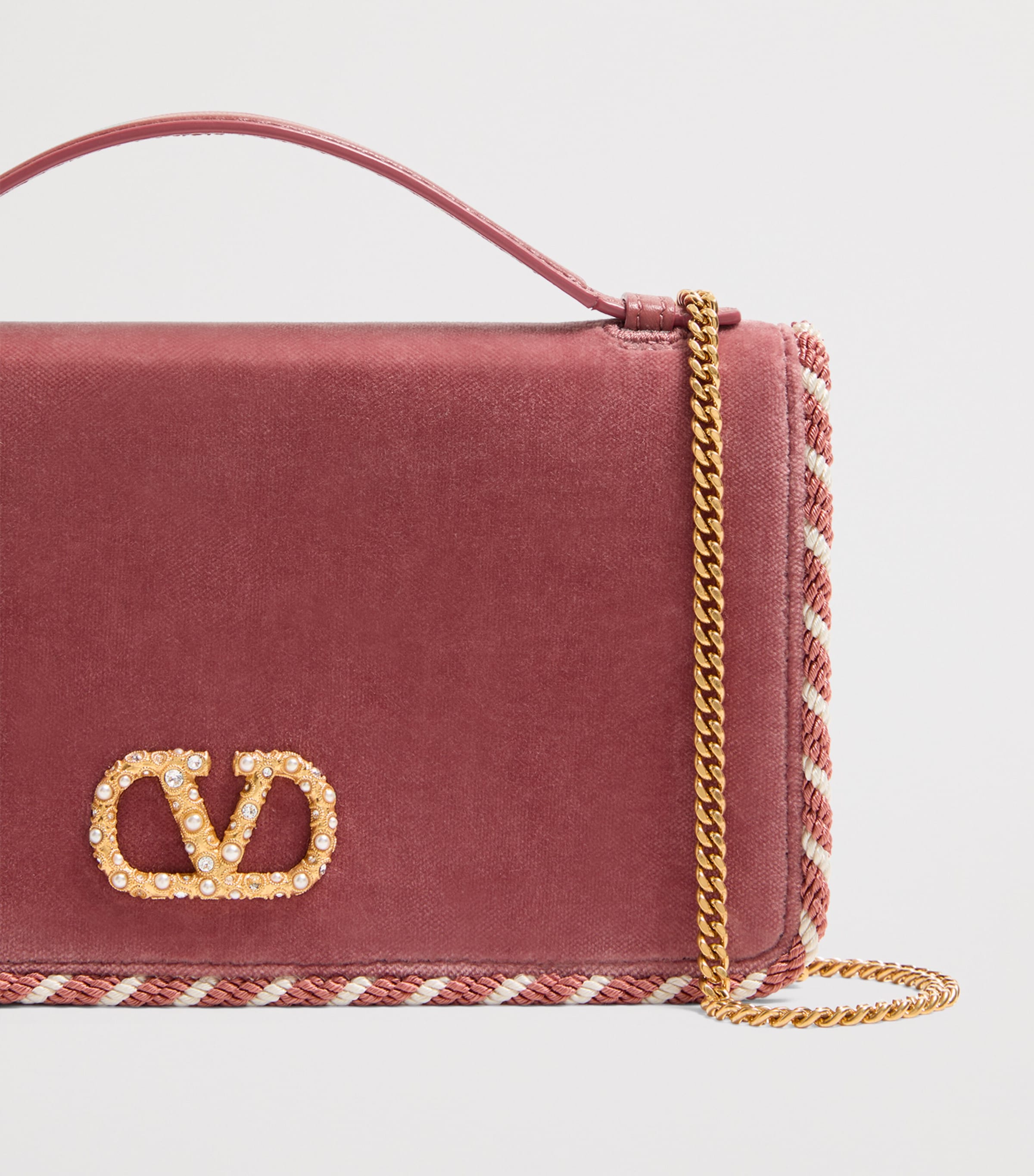 VIP【送料関税込】VALENTINO GARAVANI VLOGO SIGNATURE WALLET Valentino Garavani Signature VLogo Wallet Black | TheDoubleF