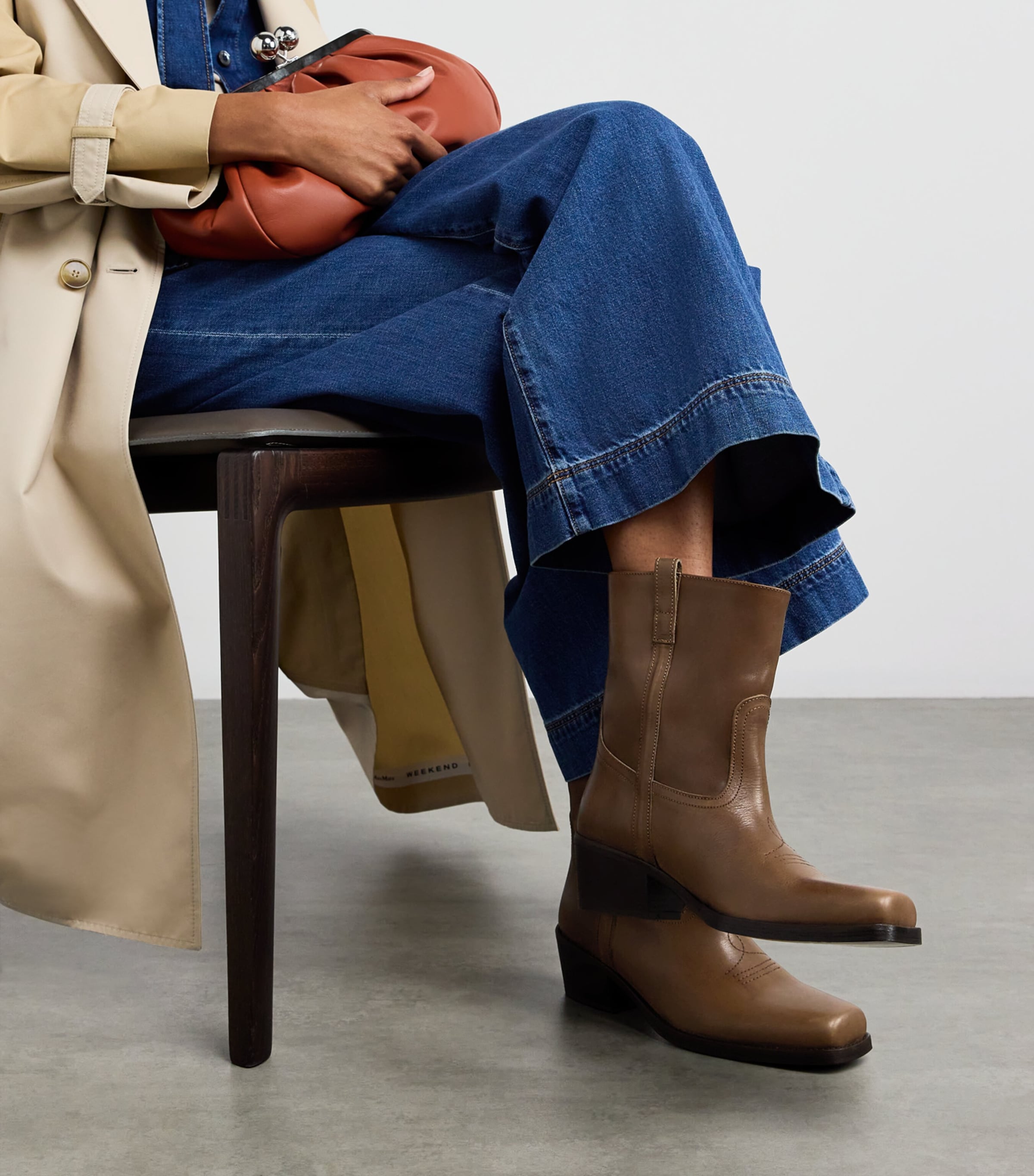 Leather Heeled Ankle Boots 40 MUD Image 2