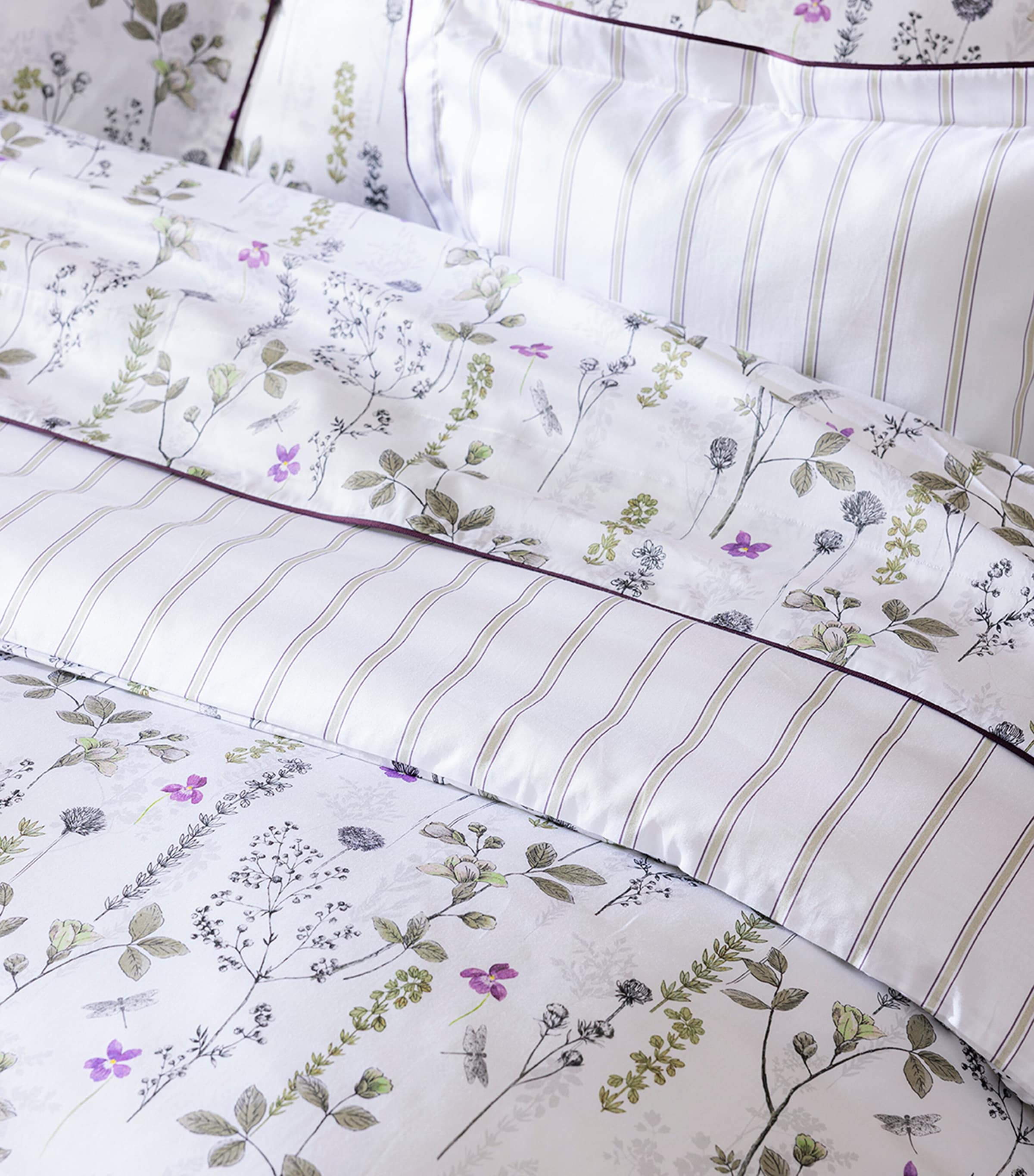 Alexandre Turpault Organic Cotton Bucolique Square Pillowcase (65cm x 65cm) White Image 2