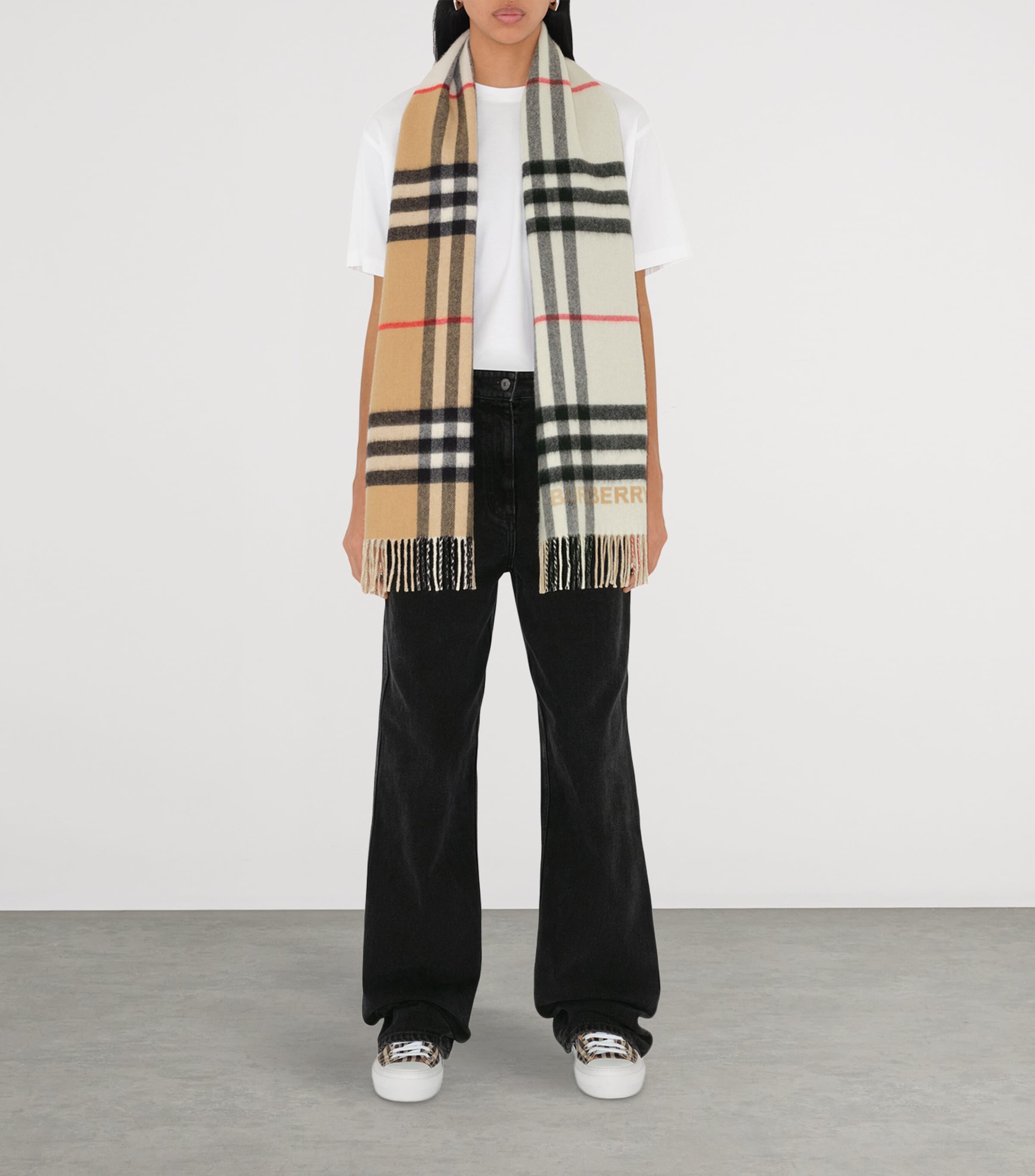 Cashmere Contrast Check Scarf ARC BEIGE/ NAT WHITE Image 5