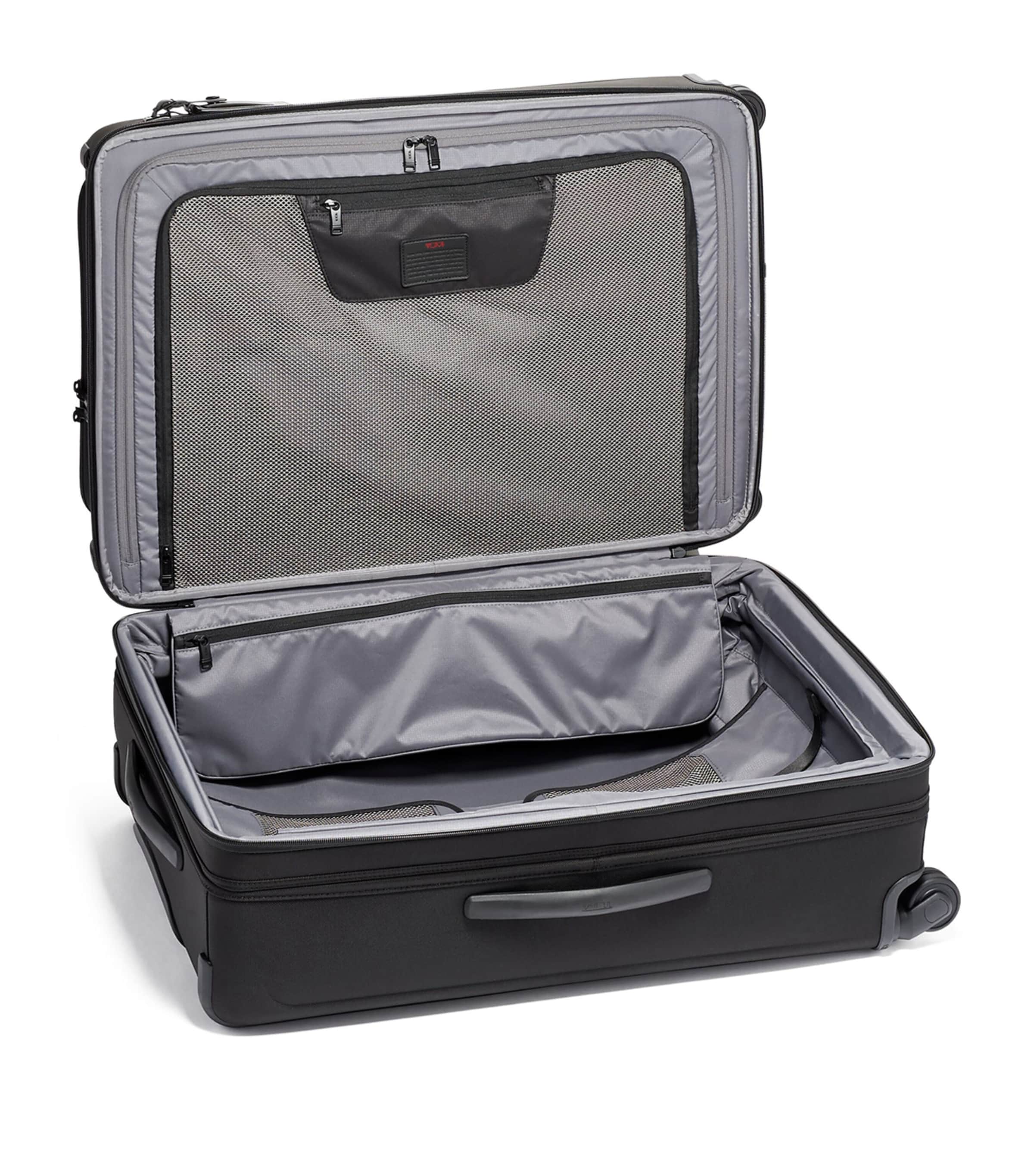 Alpha 3 Medium Trip Expandable 4-Wheel Packing Case (73.5cm) BLACK Image 4