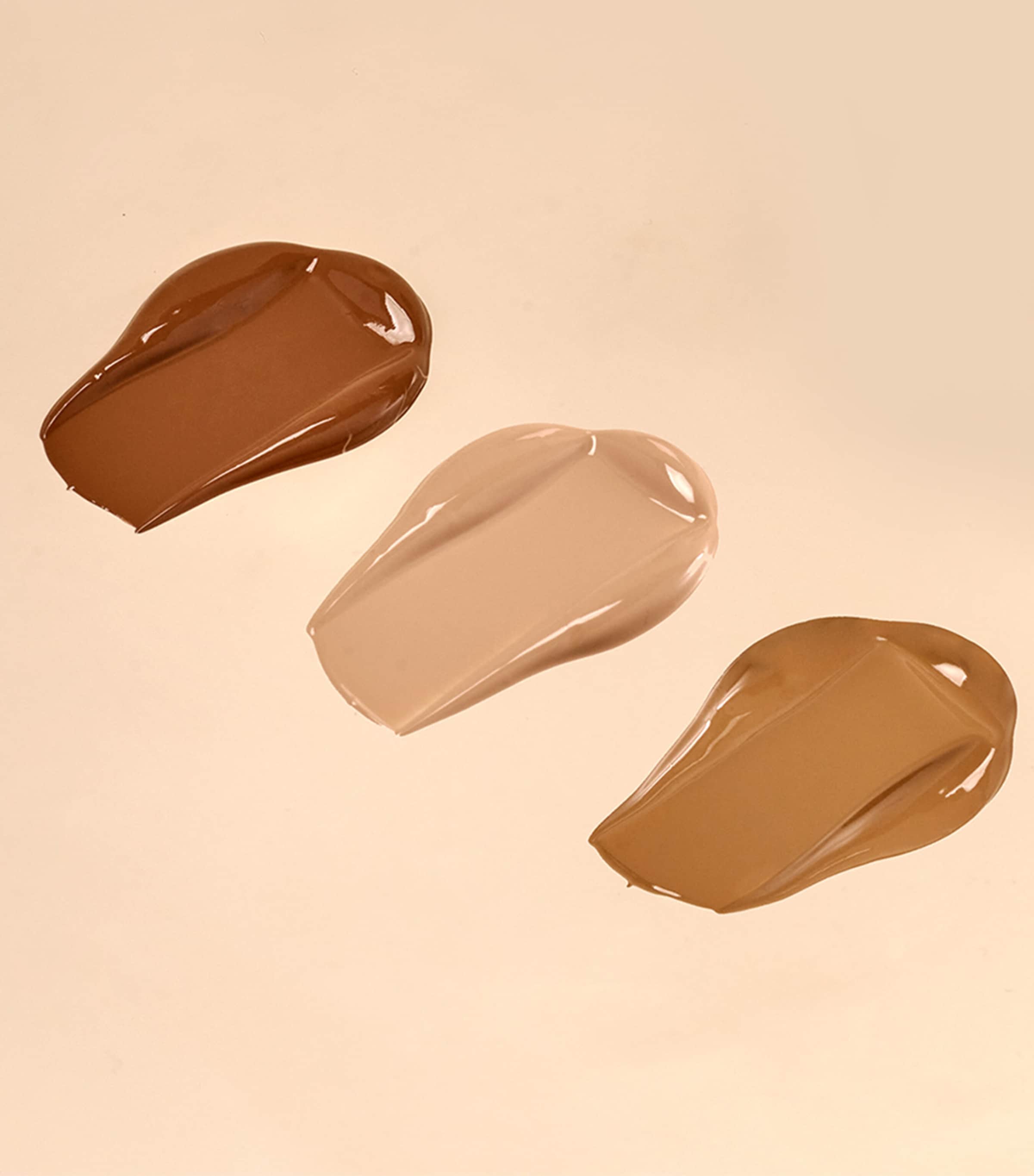Flawless Satin Moisture Foundation SPF 25 FS103 SAND BEIGE Image 6