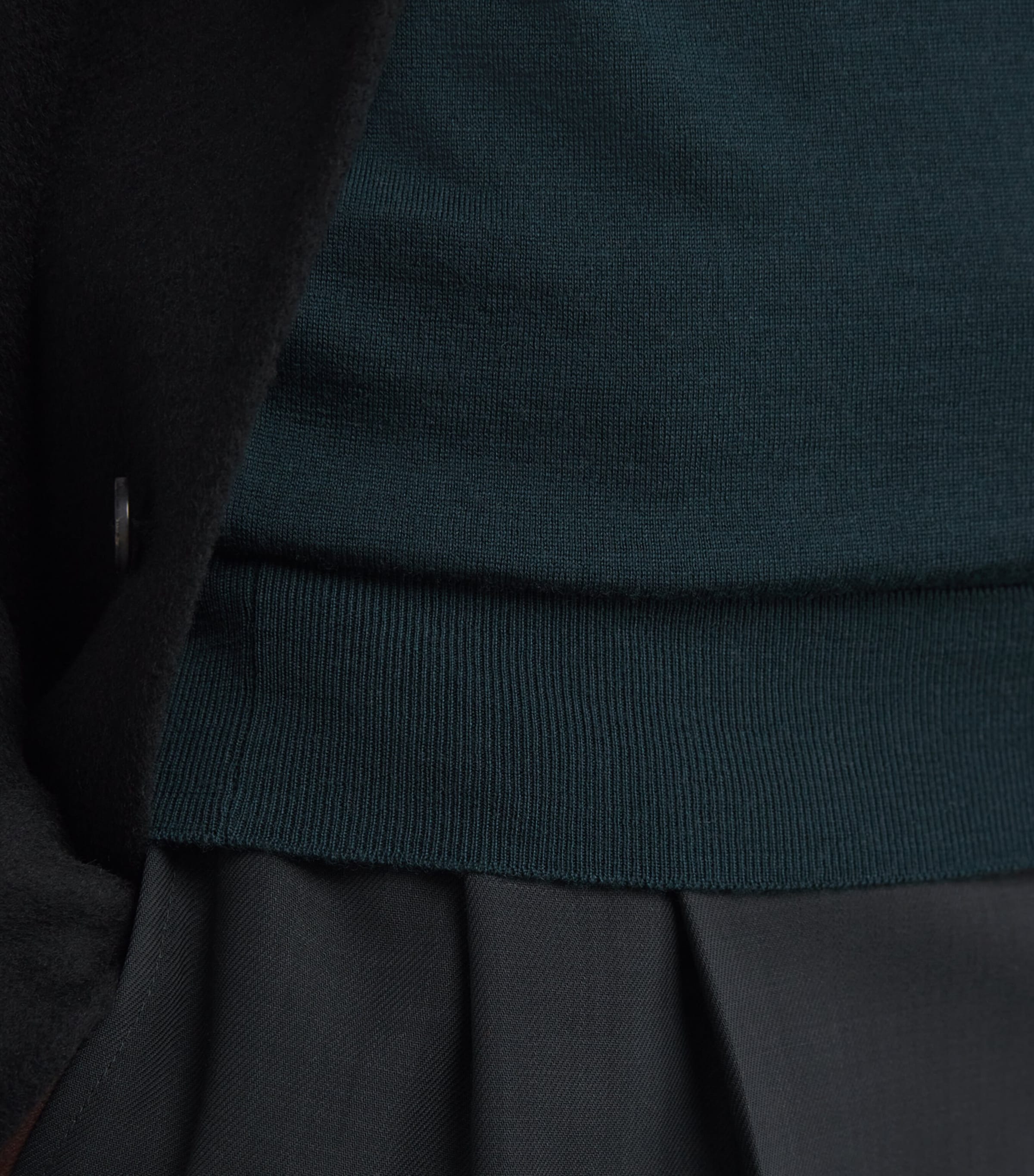 Merino Wool V-Neck Sweater RICHARDSON GREEN Image 6