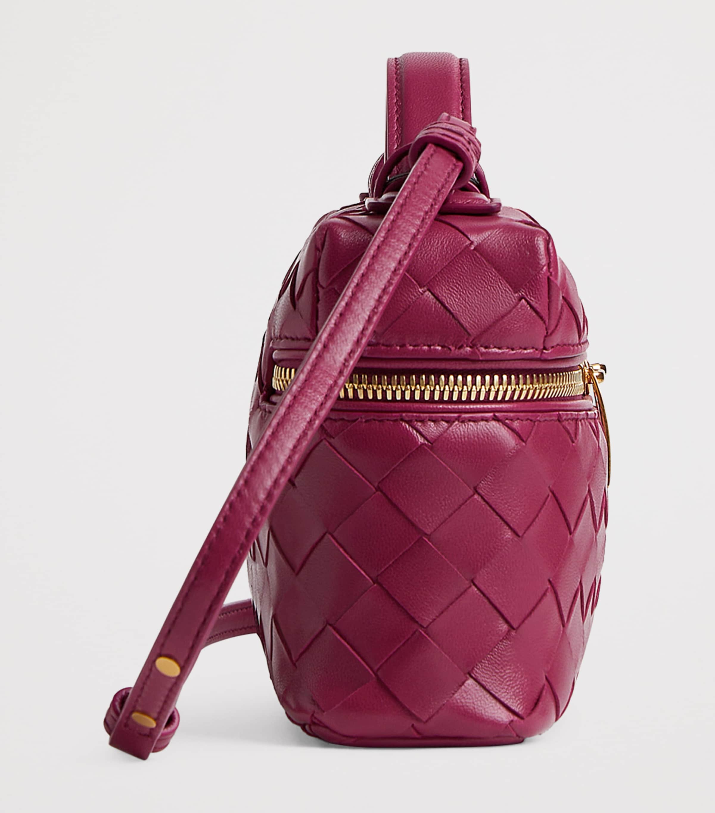 【BOTTEGA VENETA】Bang Bang クロスボディ バニティーケース Bottega Veneta Bang Bang Intrecciato Leather Crossbody