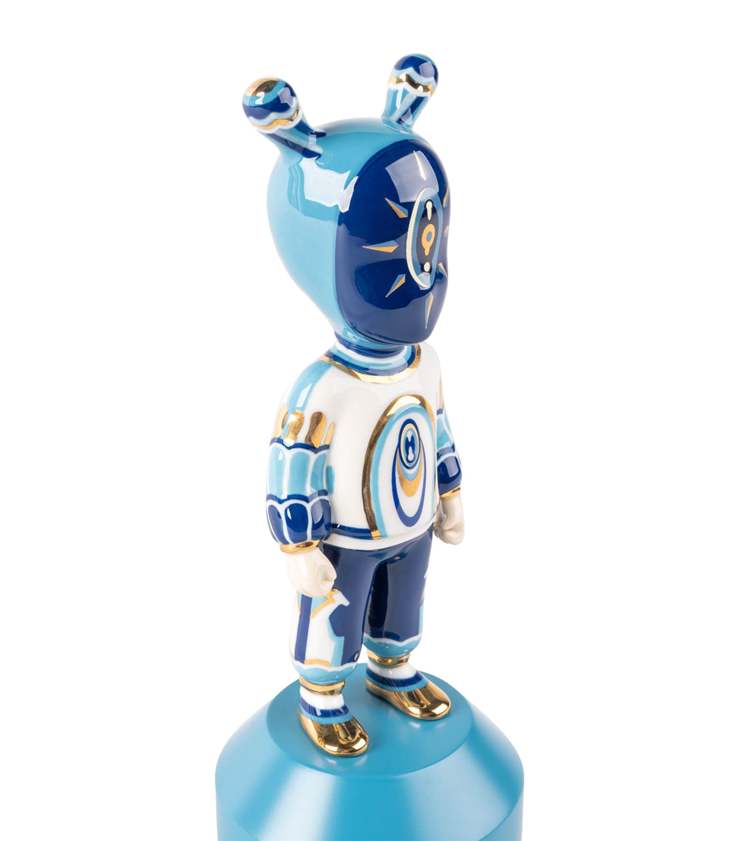 Small The Guest by Kzeng Jiang Figurine WHITE & BLUE Image 2