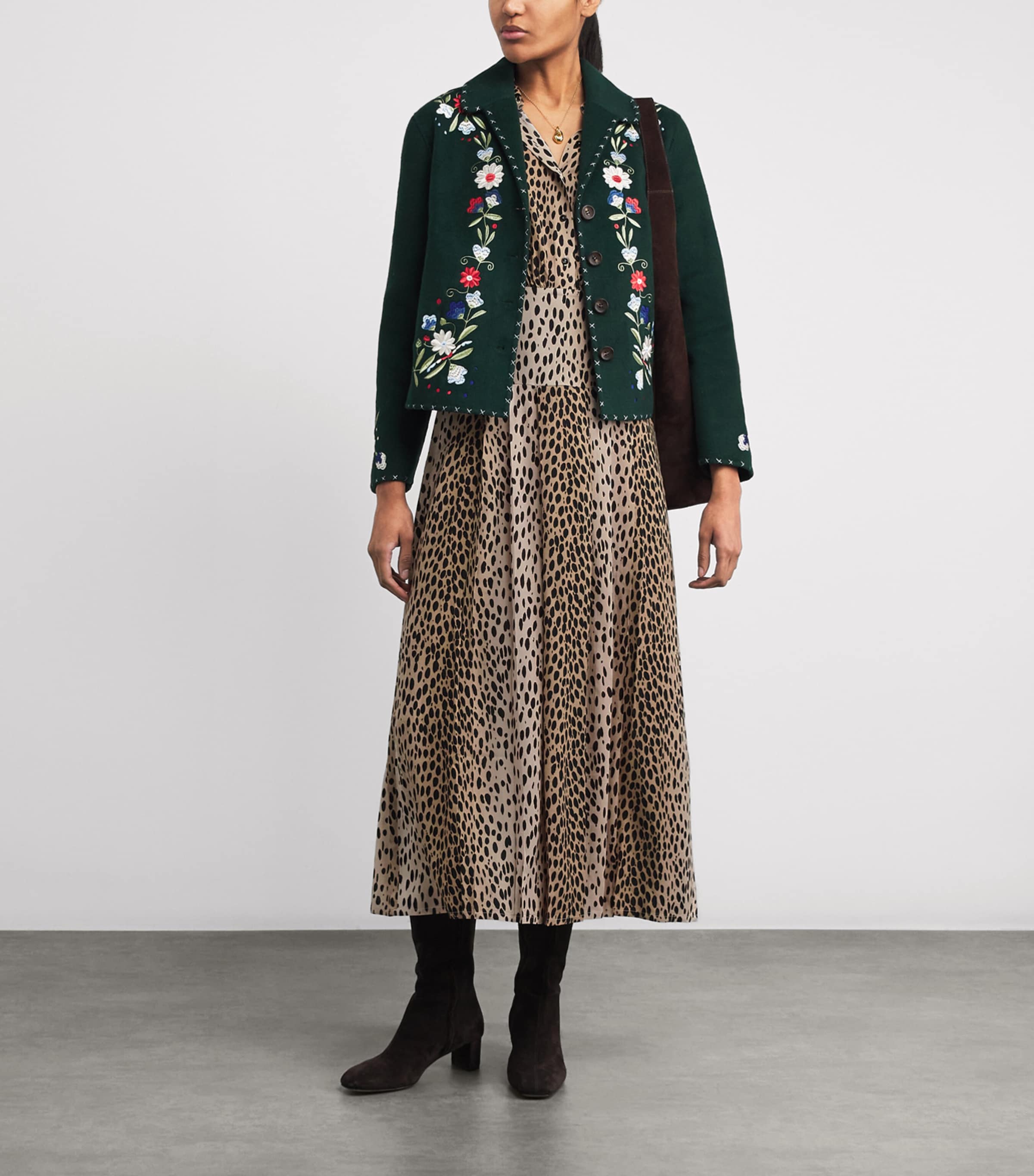 Leopard Izzy Midi Dress ANTELOPE SPOT BLACK Image 2