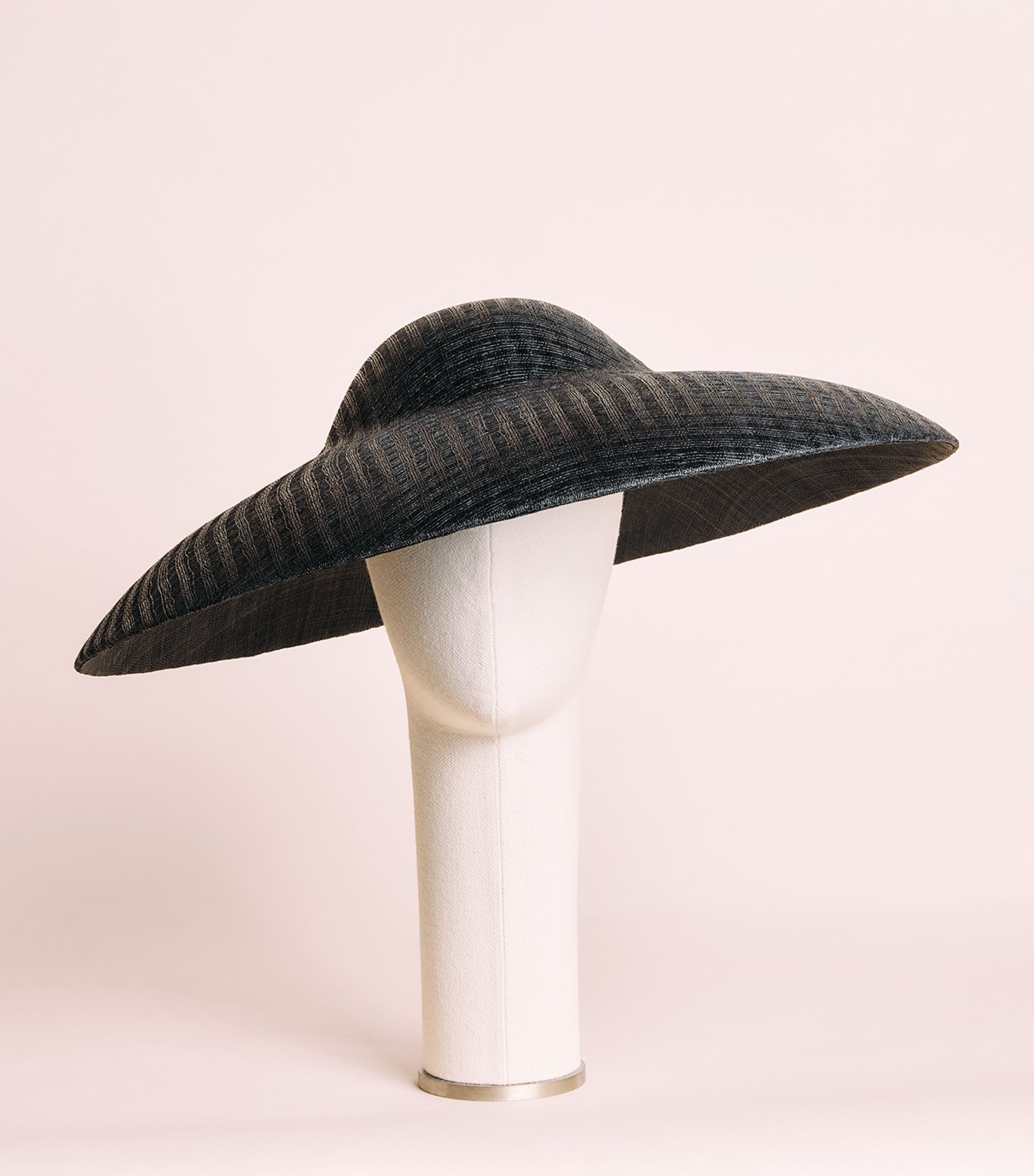 EMILY-LONDON Straw Suzanne Hat Black Image 2