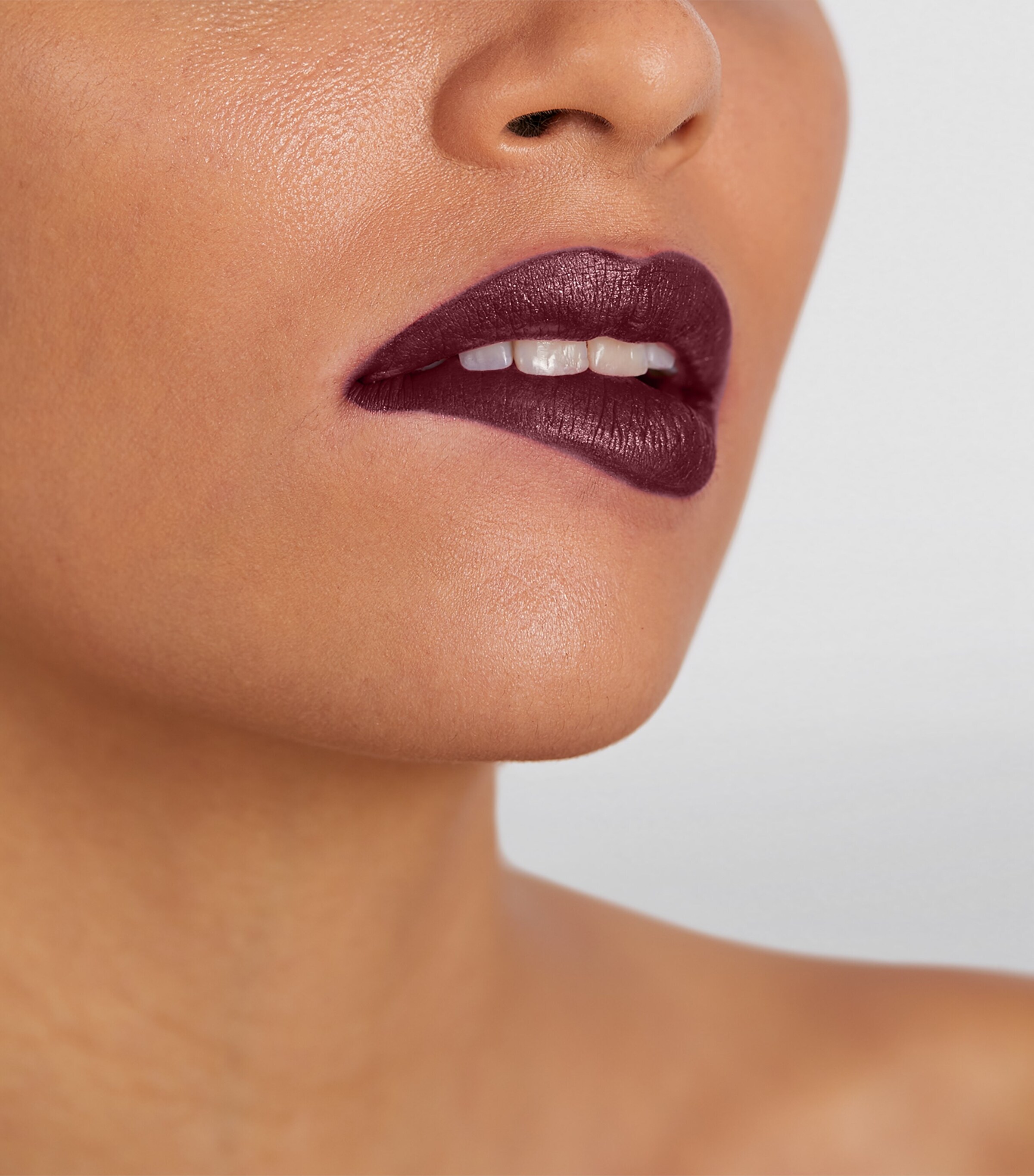 Retro Matte Liquid Lipcolour HIGH DRAMA Image 2