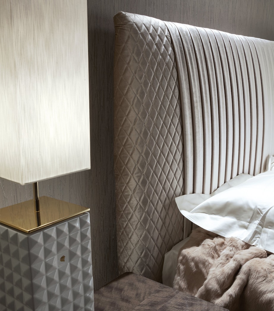 Quilted Infinity Bed GREY Image 9